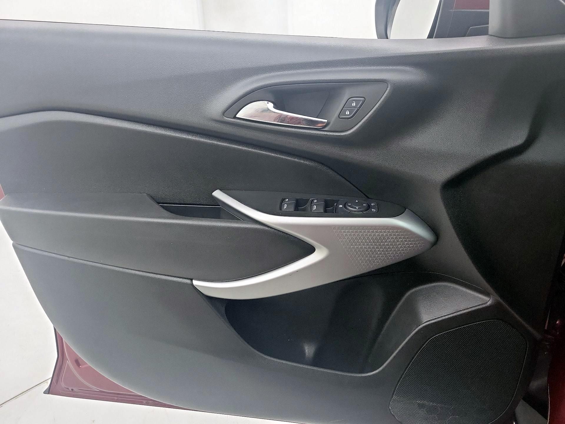 Thumbnail: 2024 Chevrolet Trax - 12
