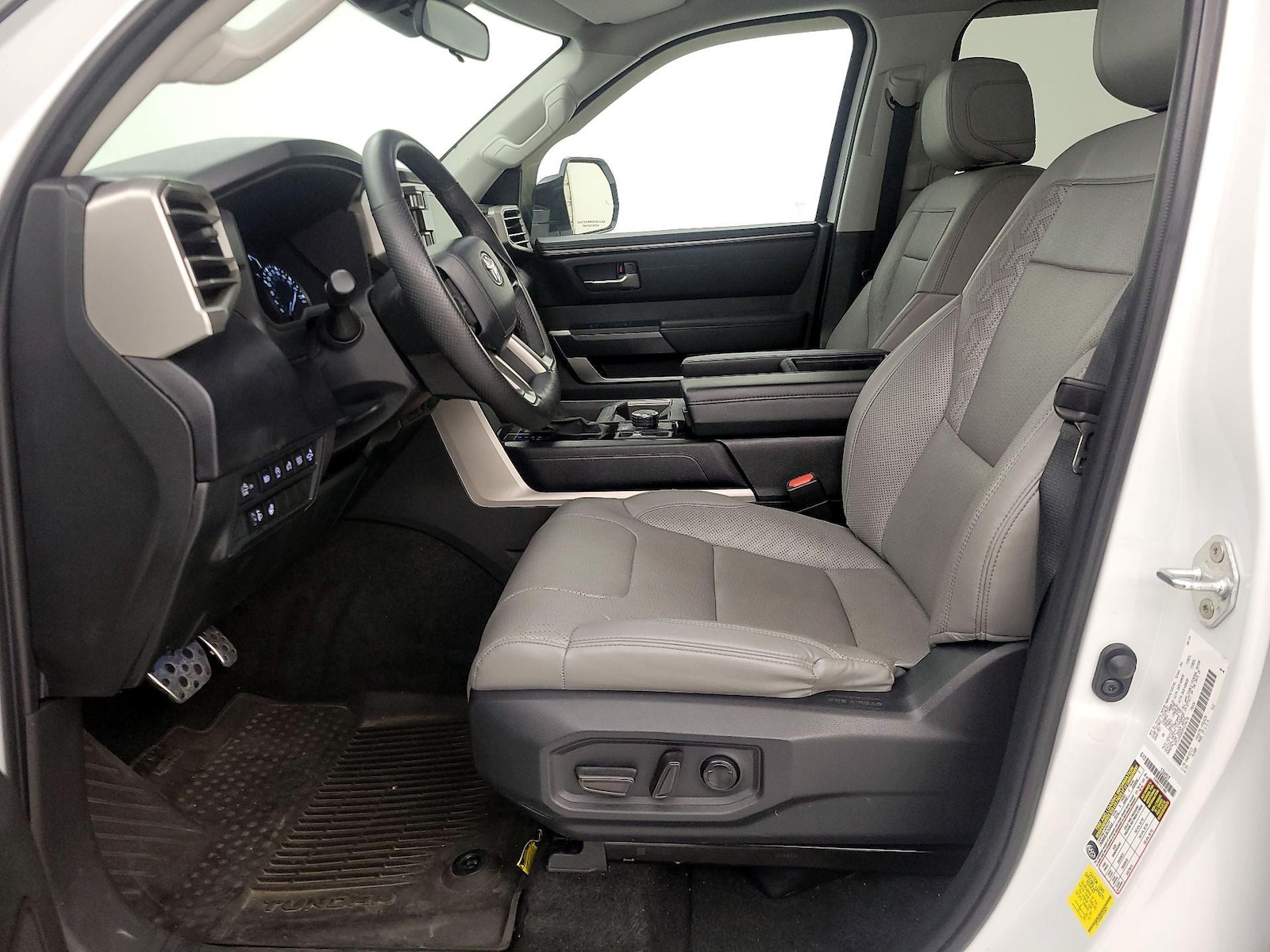 2024 Toyota Tundra SR5 - Photo 12