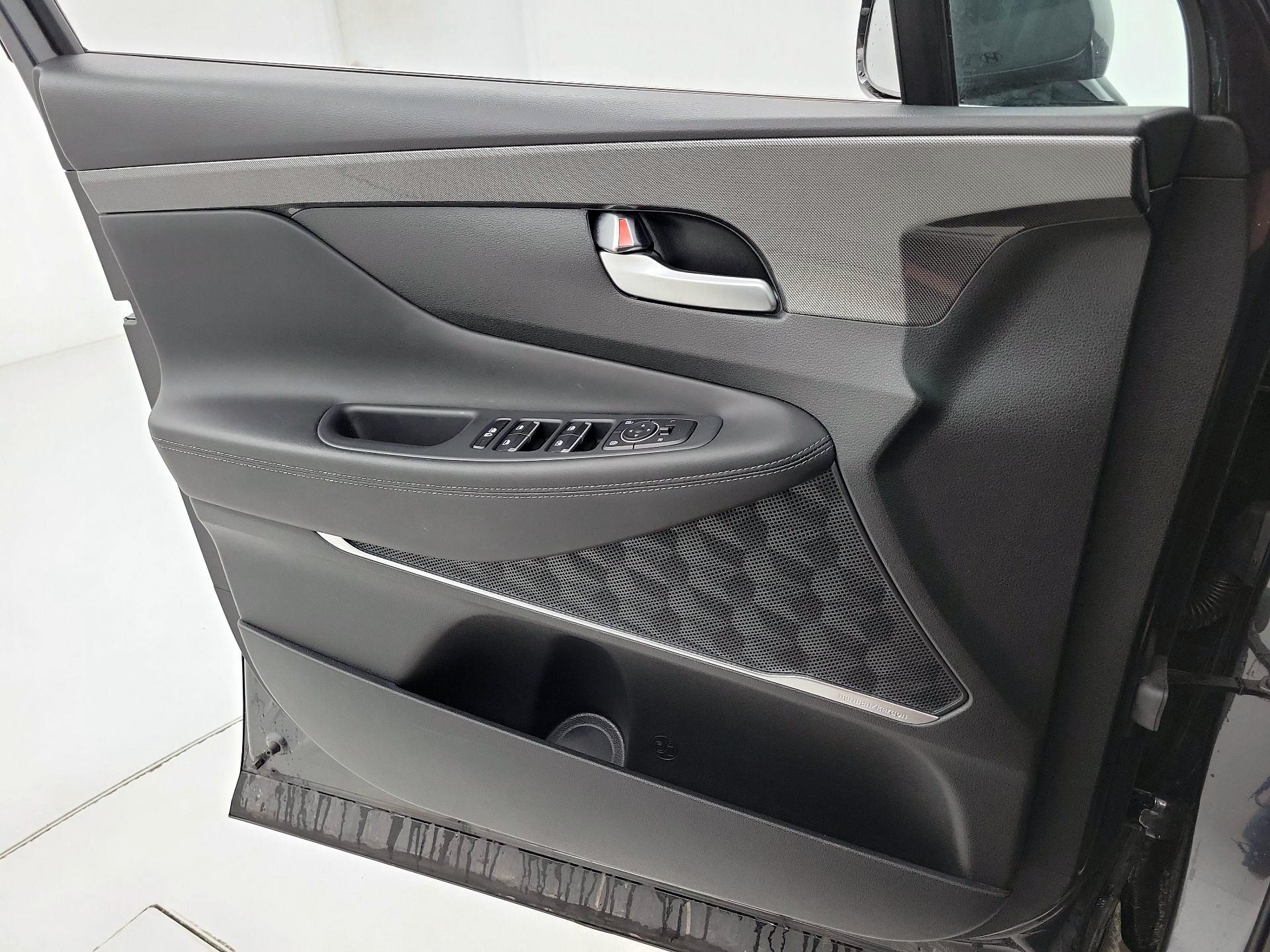 Thumbnail: 2023 Hyundai Santa Fe - 12