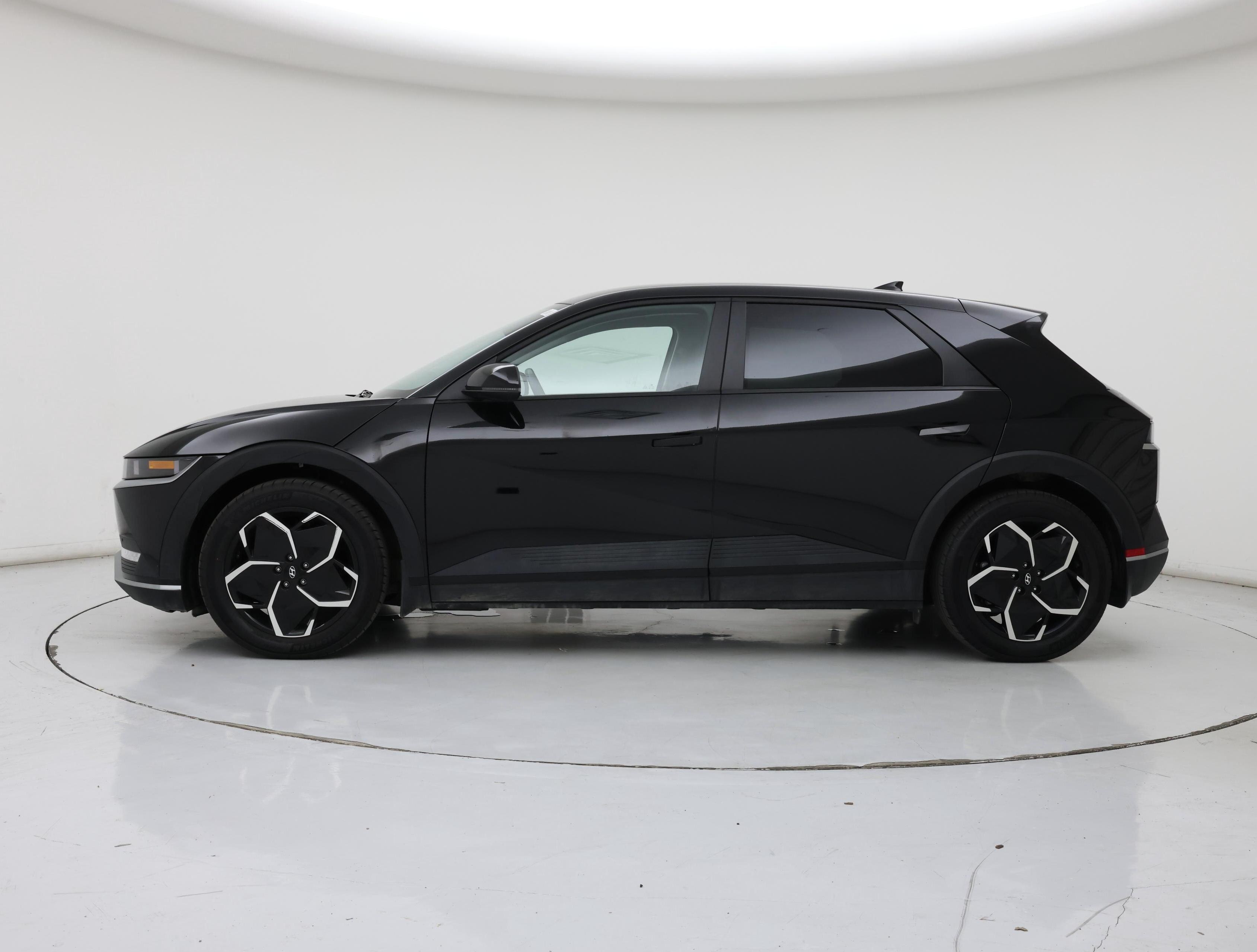 Thumbnail: 2024 Hyundai Ioniq 5 - 3