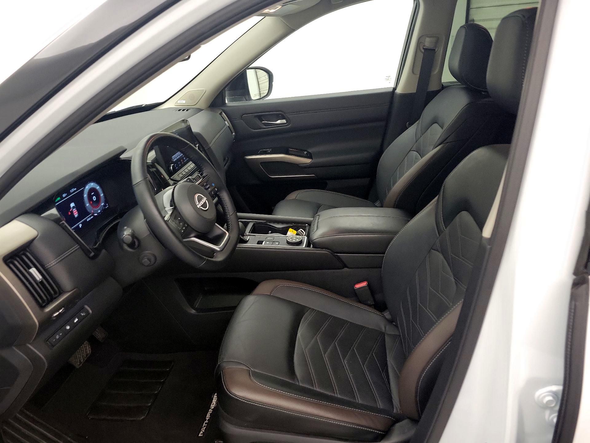 Thumbnail: 2025 Nissan Pathfinder - 11