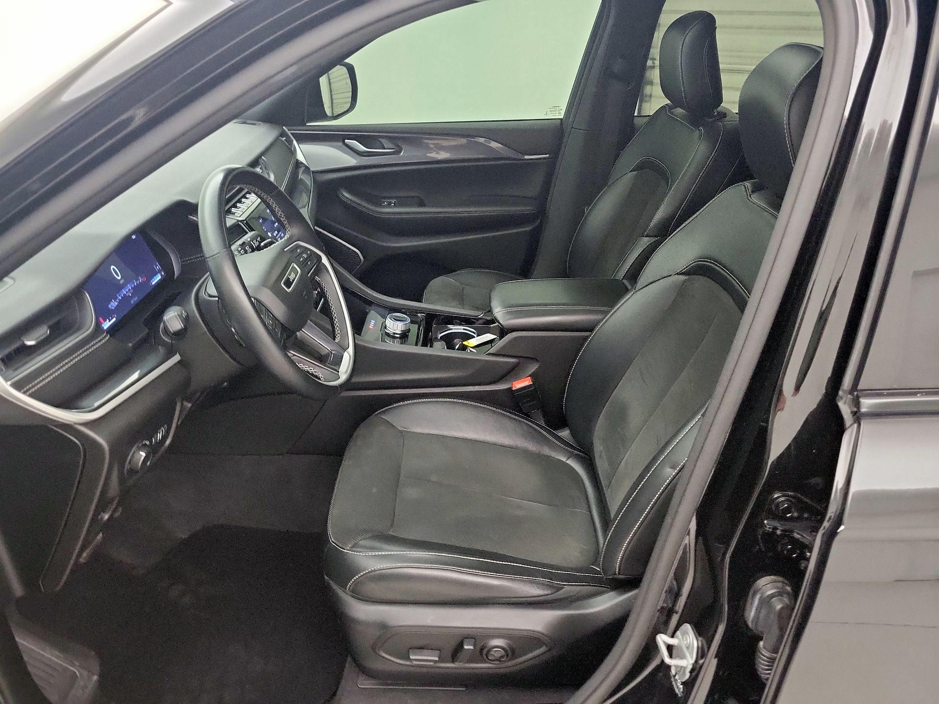 Thumbnail: 2021 Jeep Grand Cherokee L - 11