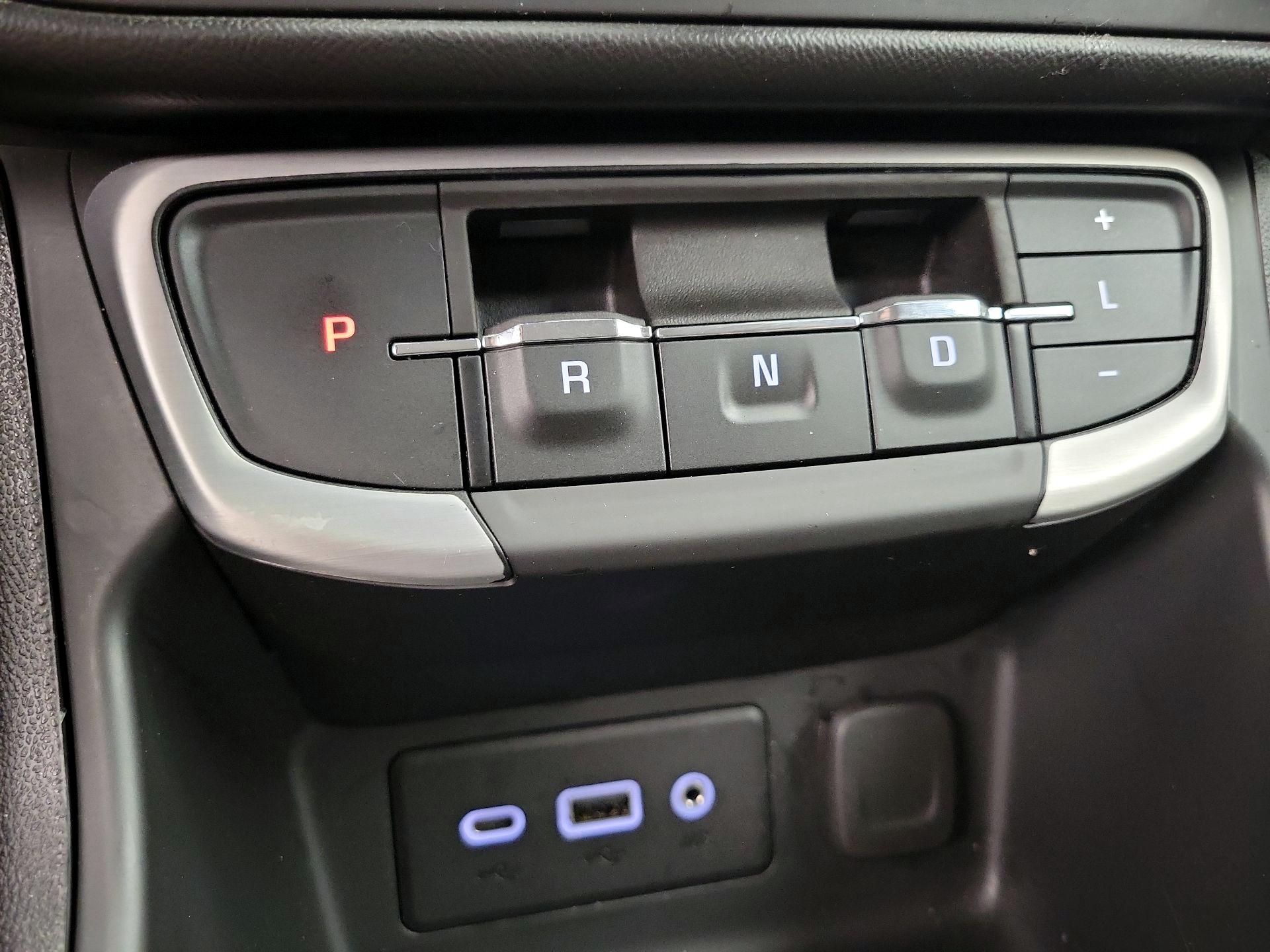 Thumbnail: 2023 GMC Terrain - 17