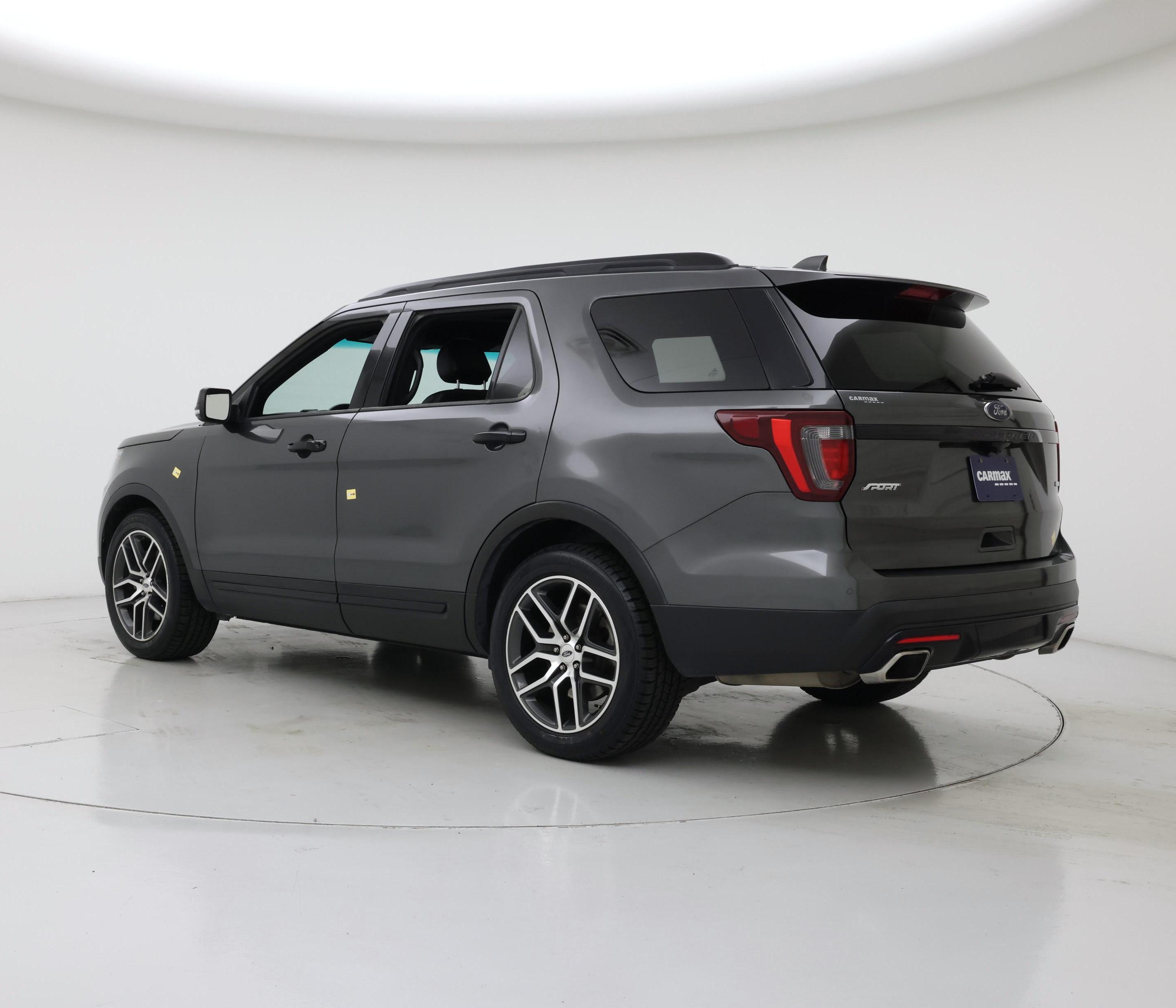 Thumbnail: 2016 Ford Explorer - 2