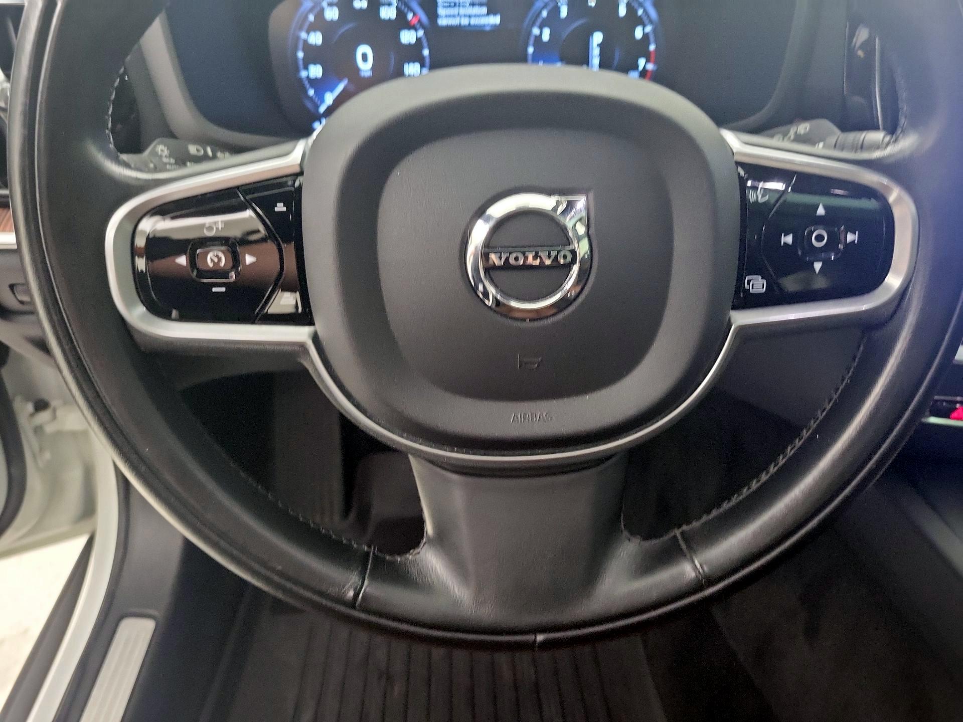 Thumbnail: 2021 Volvo S60 - 10