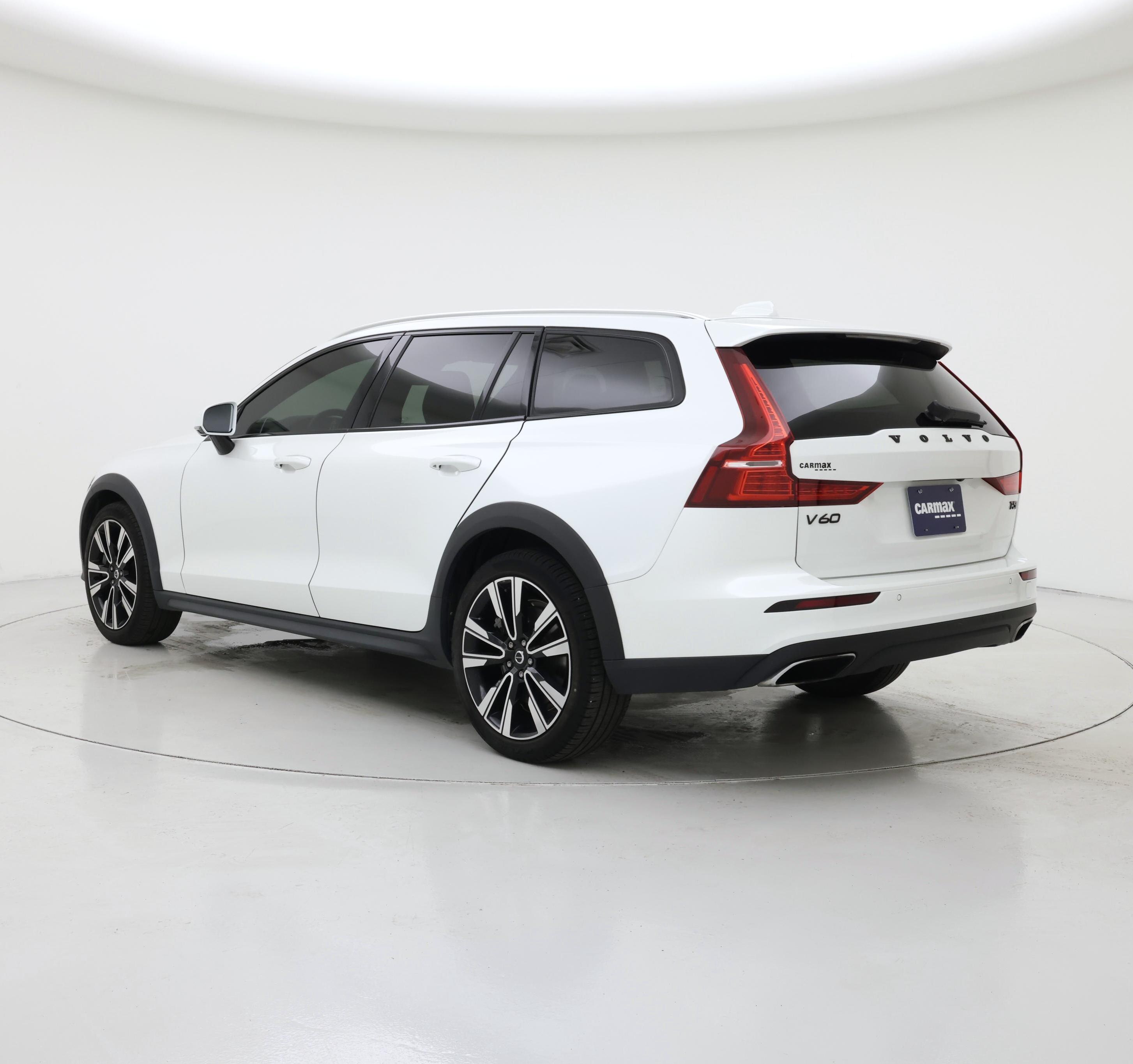 Thumbnail: 2021 Volvo S60 - 2