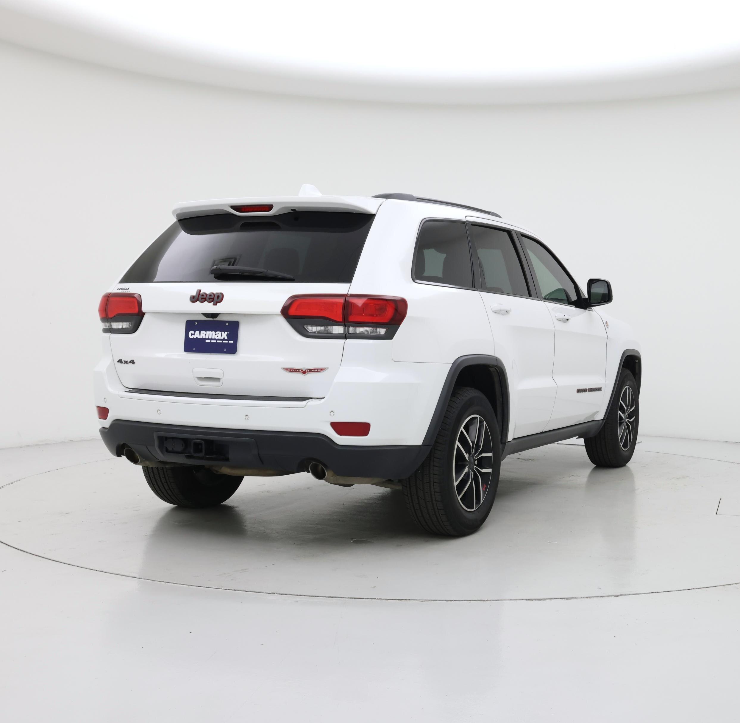 Thumbnail: 2020 Jeep Grand Cherokee - 8