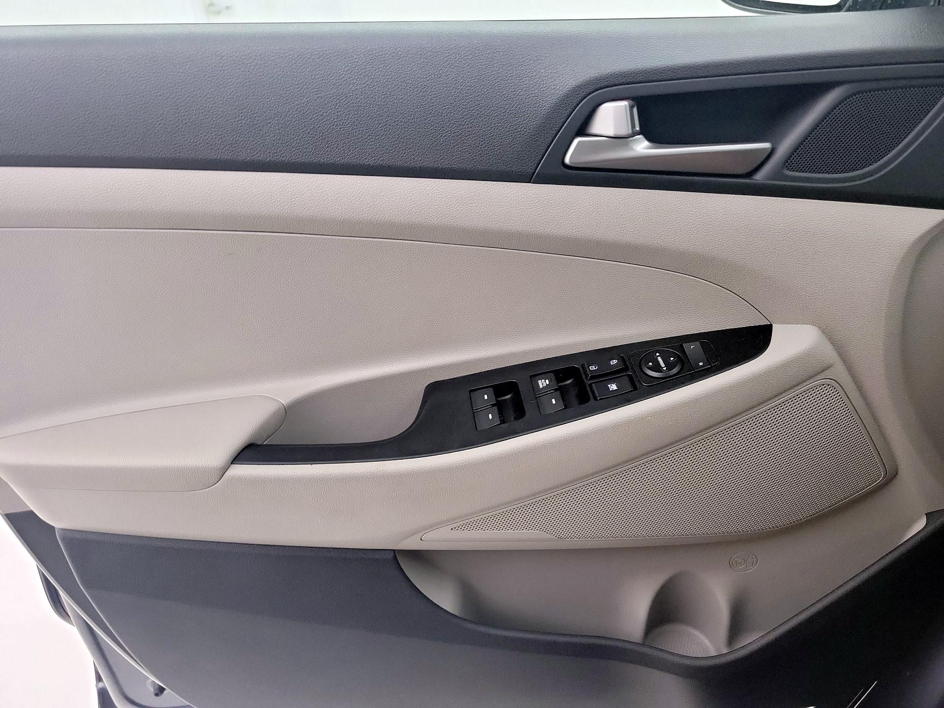 Thumbnail: 2018 Hyundai Tucson - 12