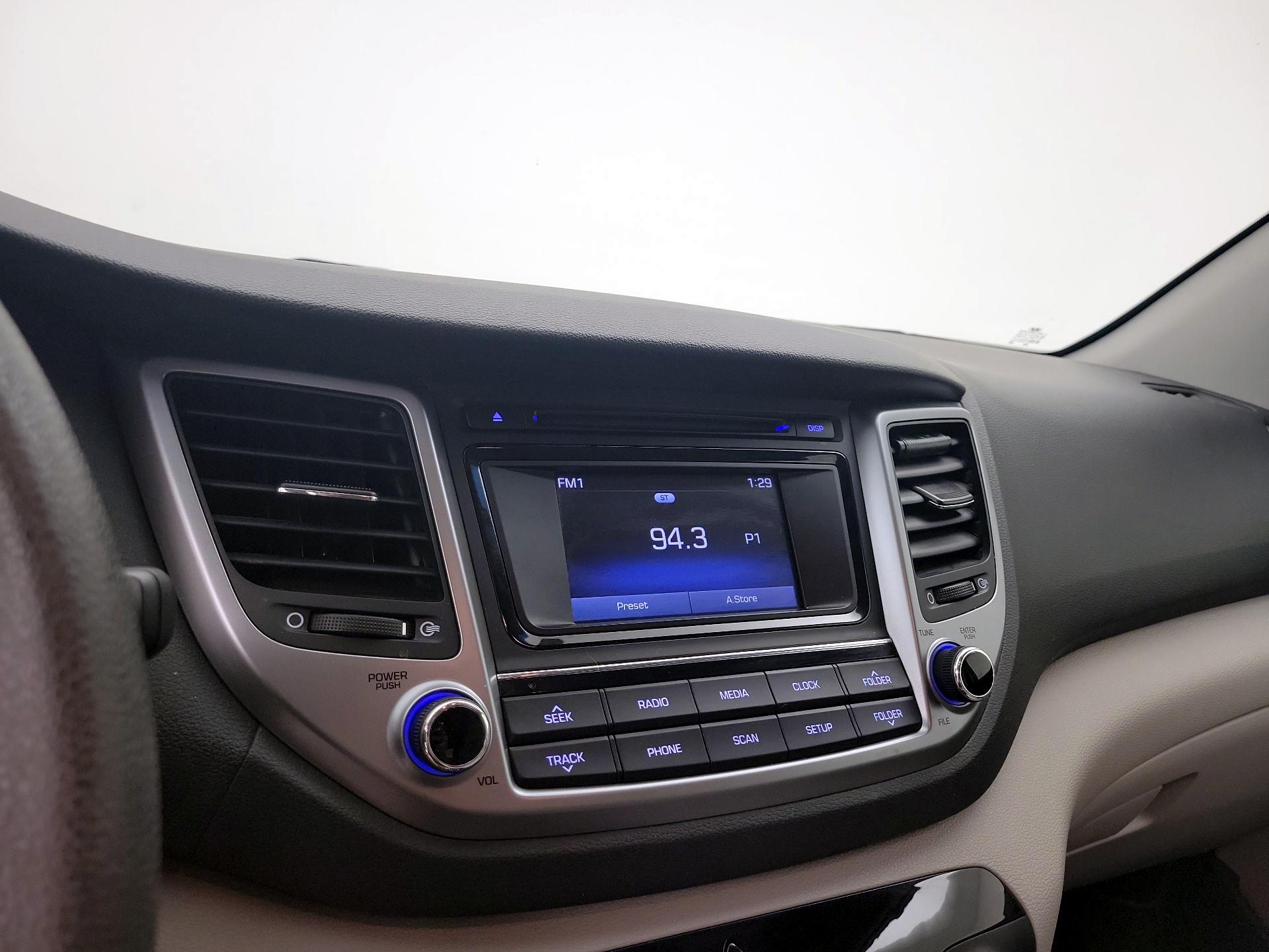 Thumbnail: 2018 Hyundai Tucson - 15