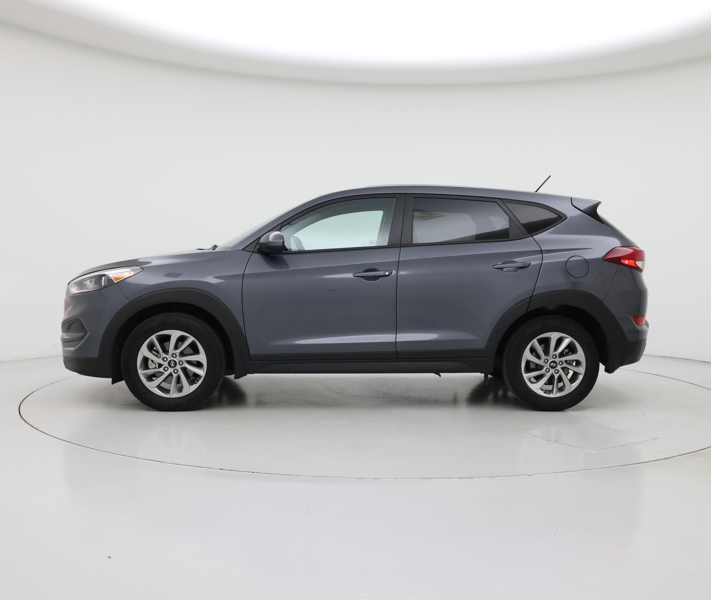 Thumbnail: 2018 Hyundai Tucson - 3