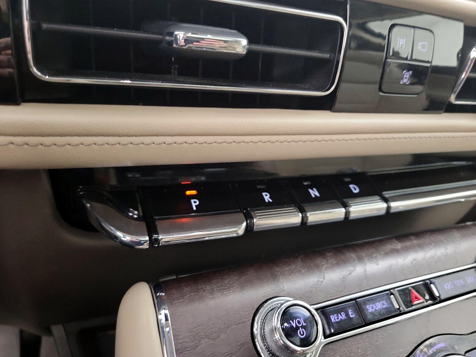 2023 Lincoln Aviator Reserve - Photo 18