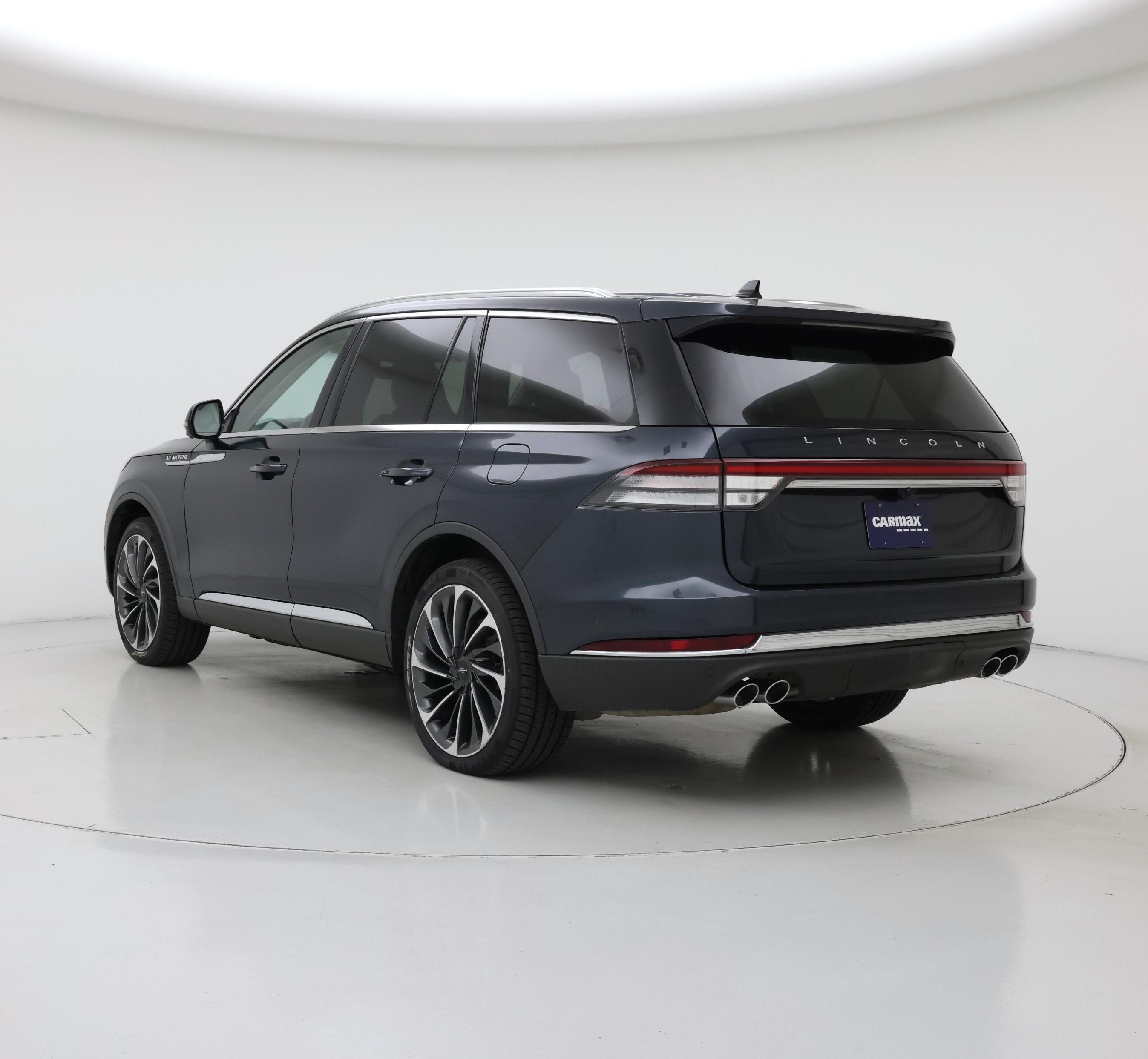 Thumbnail: 2023 Lincoln Aviator - 2