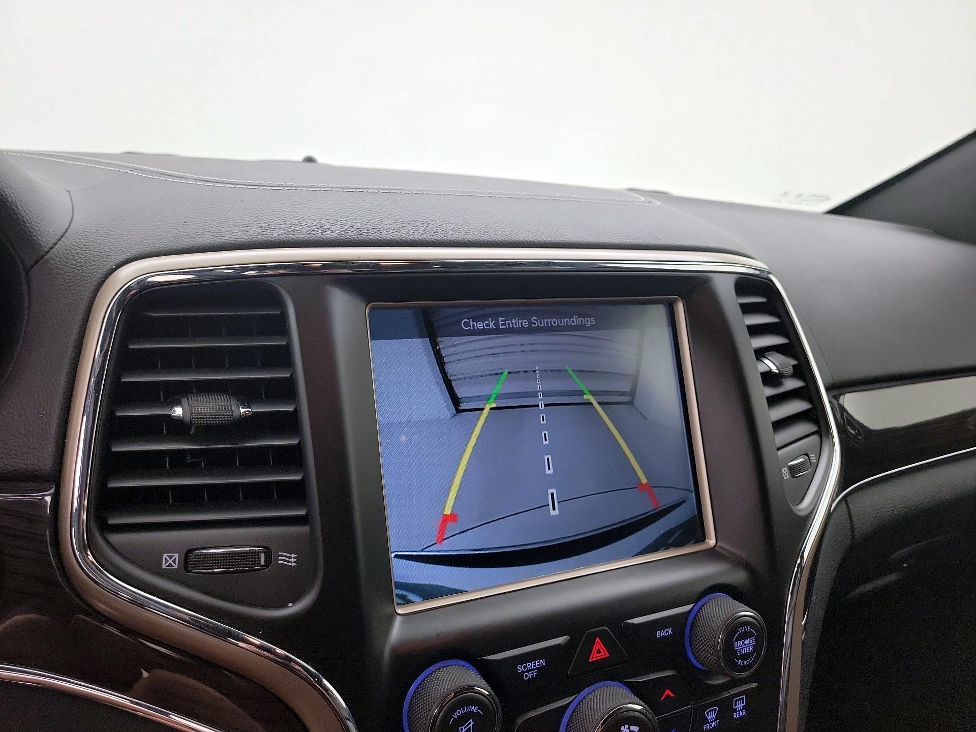 Thumbnail: 2017 Jeep Grand Cherokee - 14