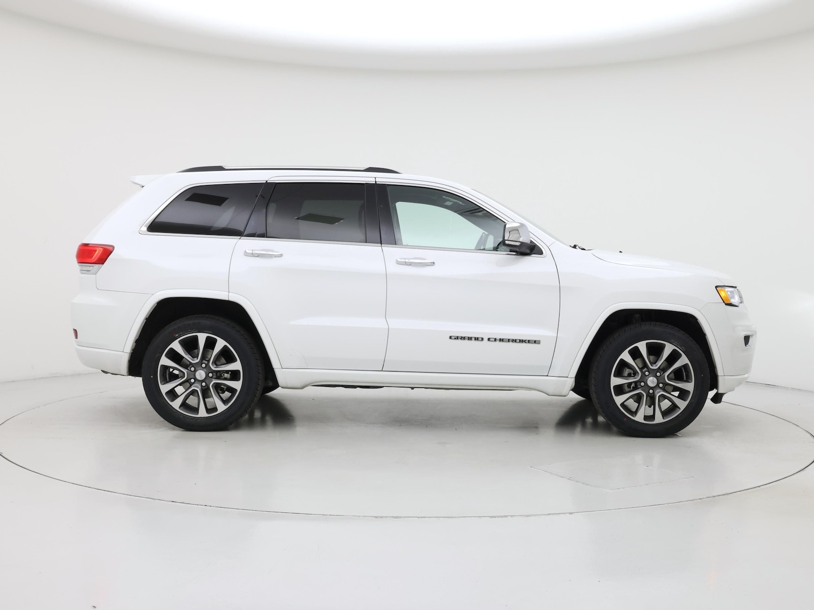 2017 Jeep Grand Cherokee Overland - Photo 8
