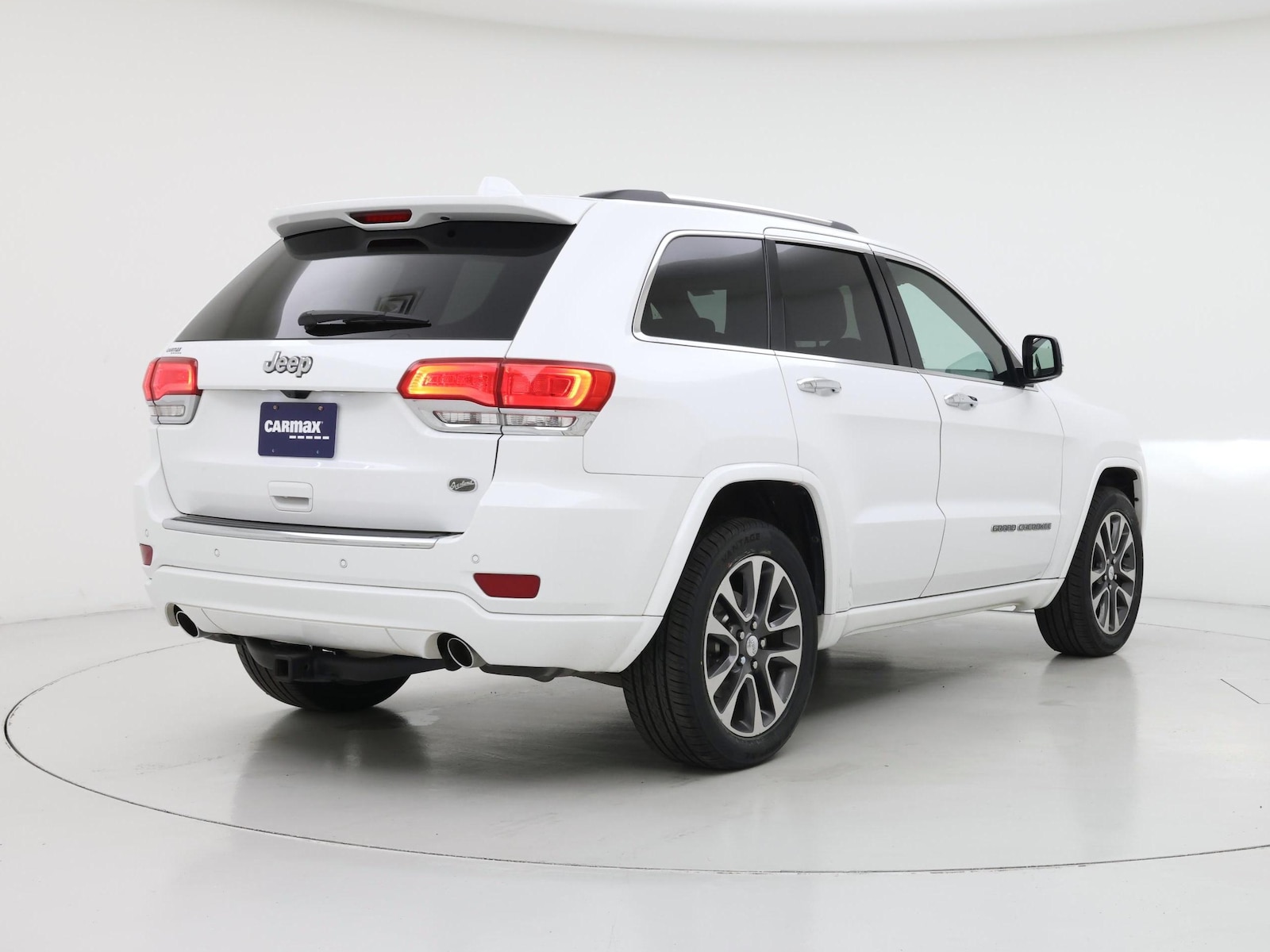 2017 Jeep Grand Cherokee Overland - Photo 9