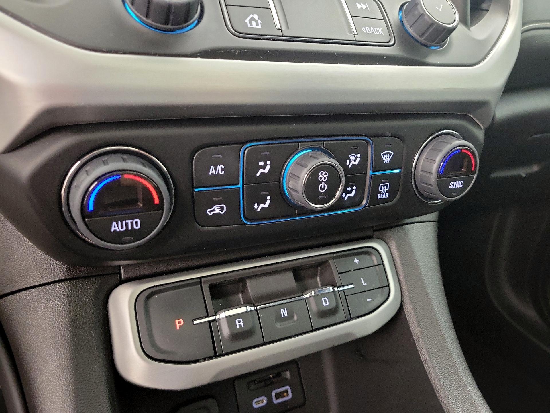 Thumbnail: 2023 GMC Acadia - 16