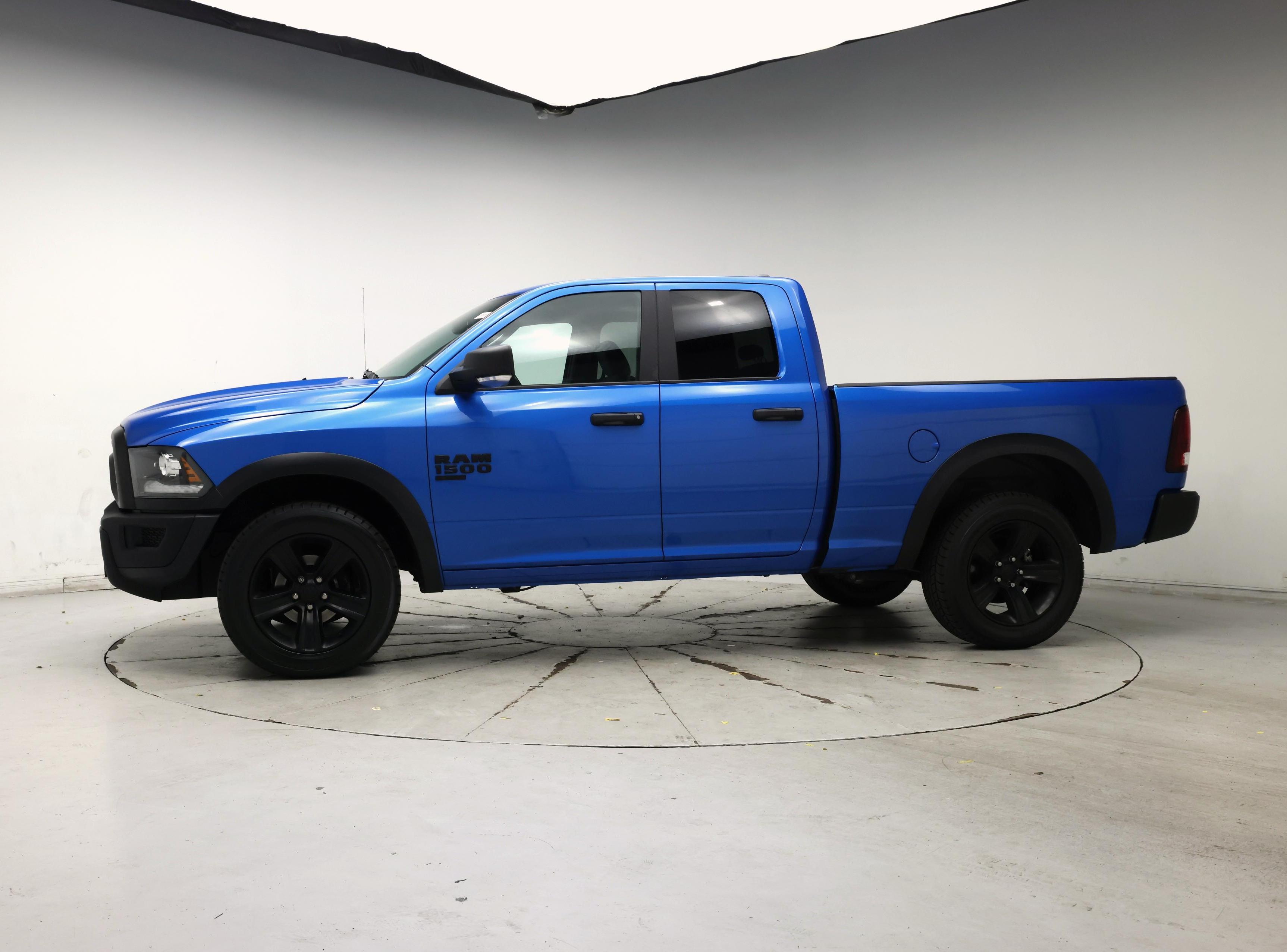 Thumbnail: 2022 RAM 1500 Classic - 3
