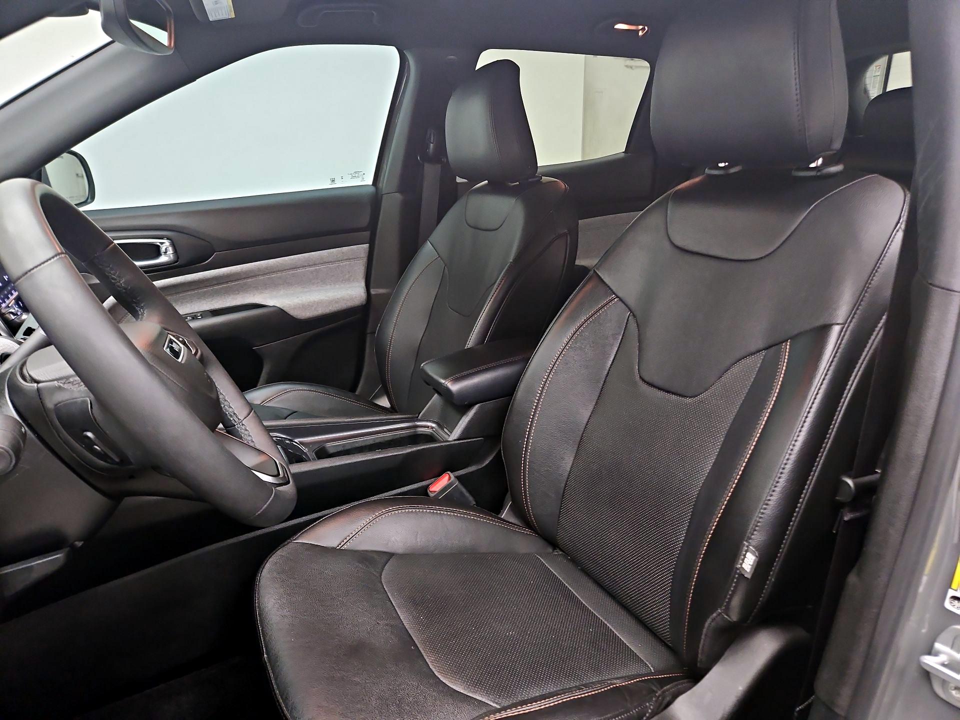Thumbnail: 2023 Jeep Compass - 11