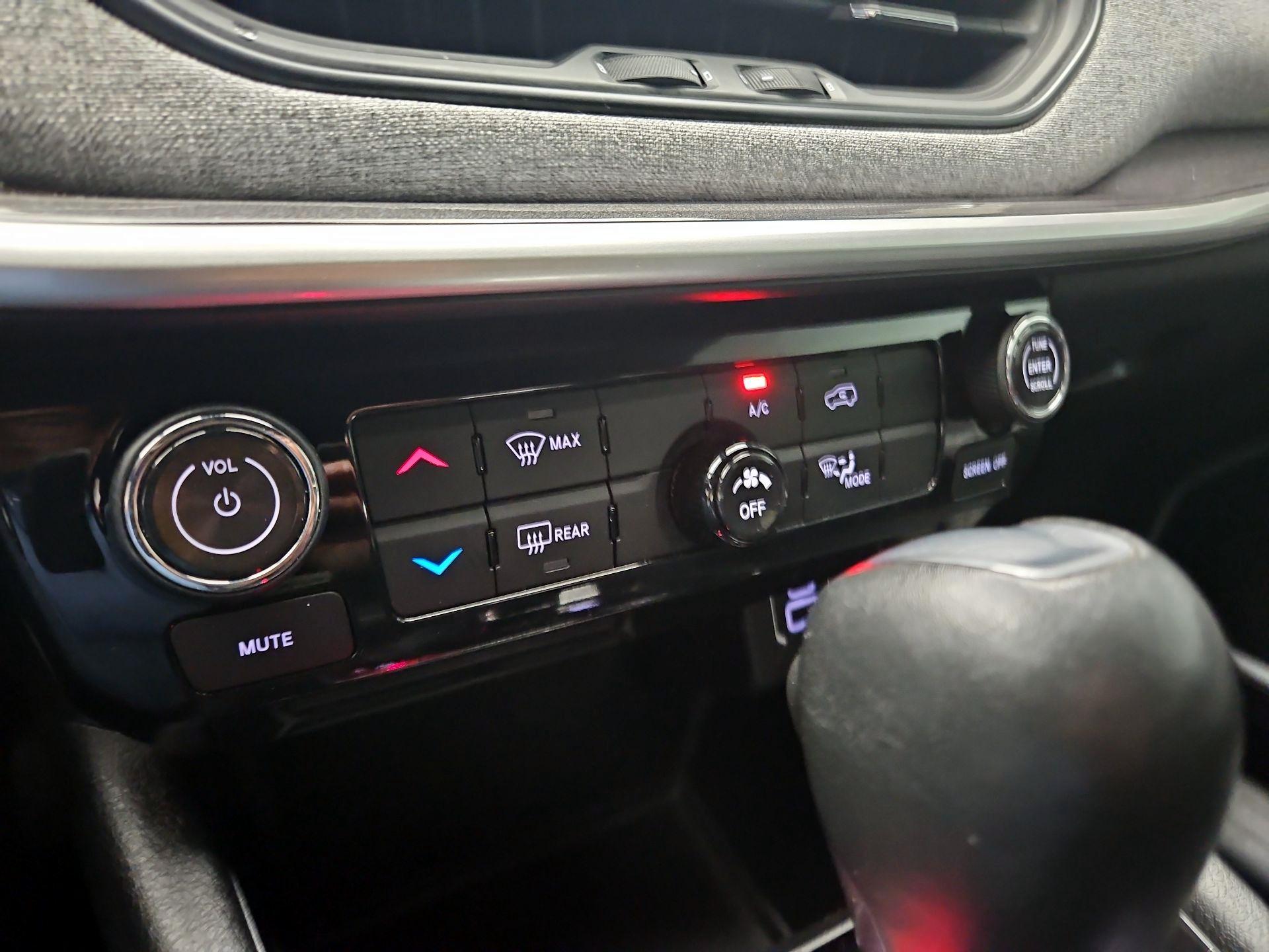 Thumbnail: 2023 Jeep Compass - 16