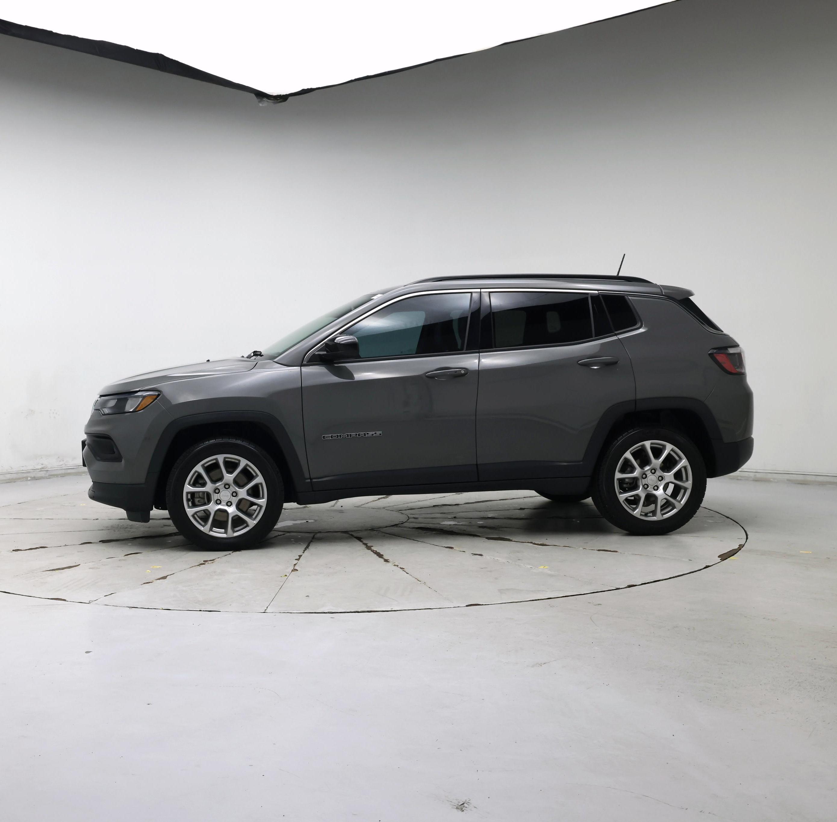 Thumbnail: 2023 Jeep Compass - 3