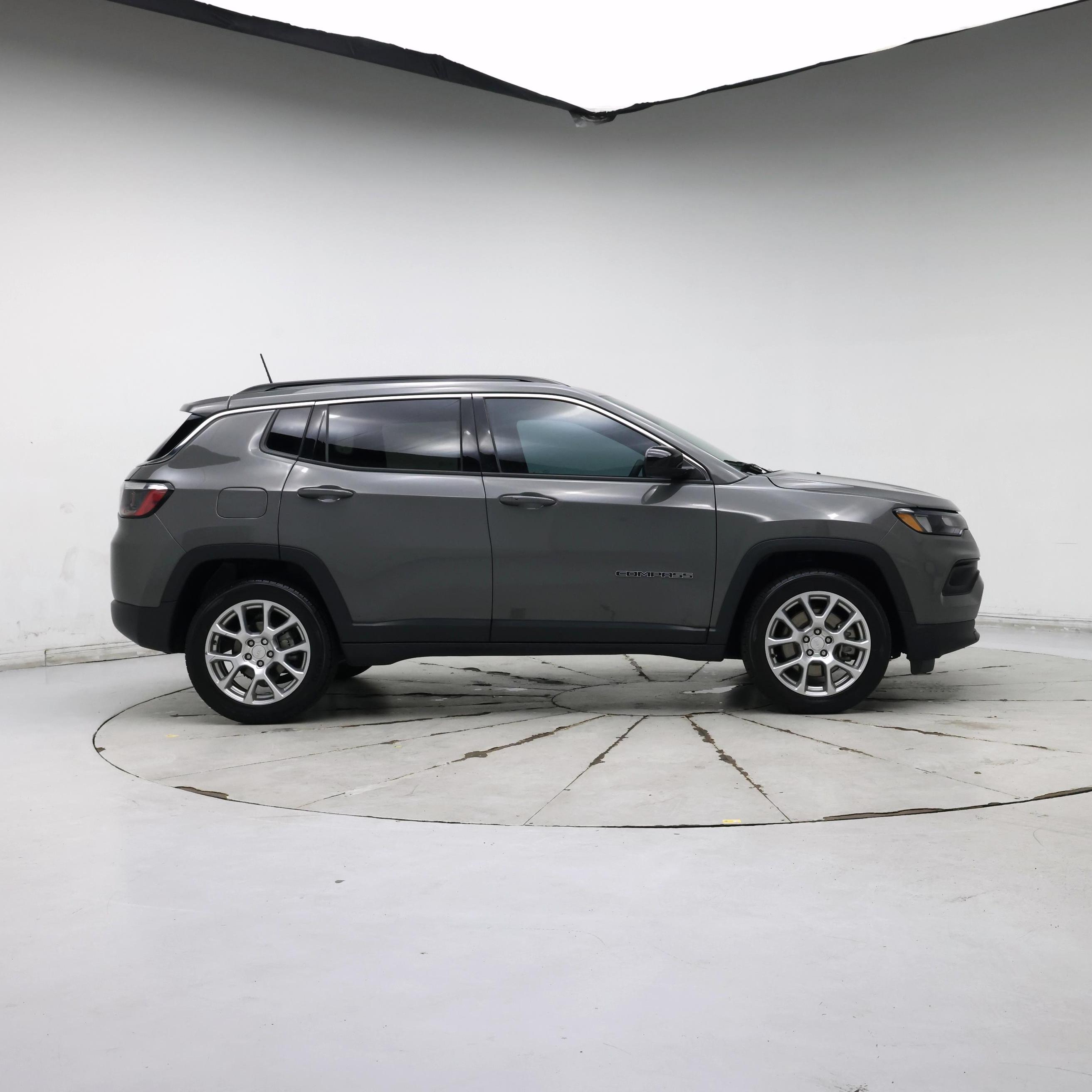 Thumbnail: 2023 Jeep Compass - 7