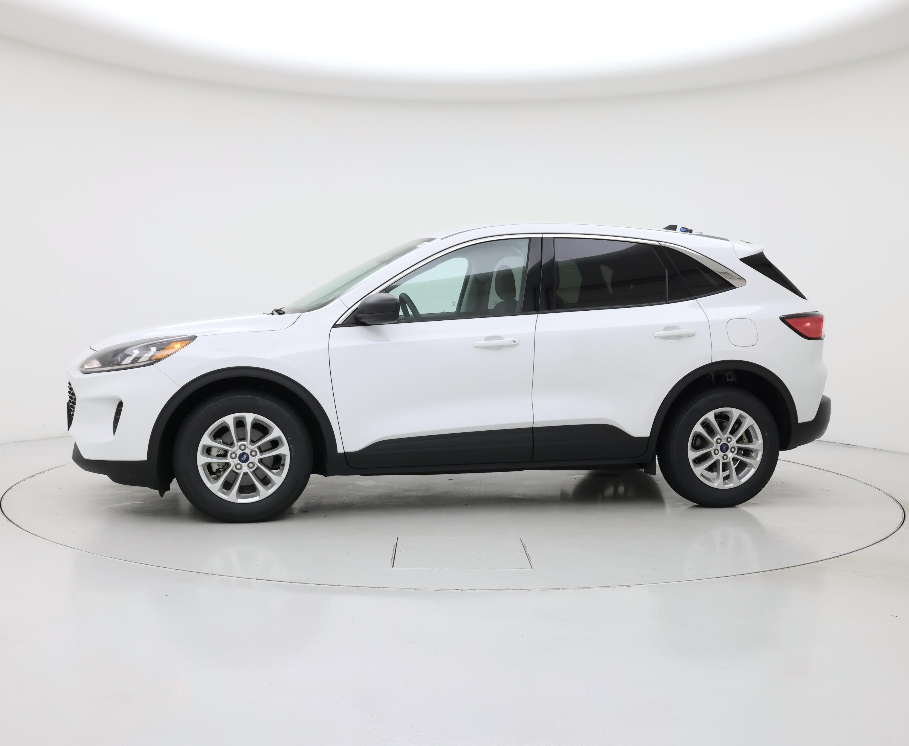 Thumbnail: 2022 Ford Escape - 3
