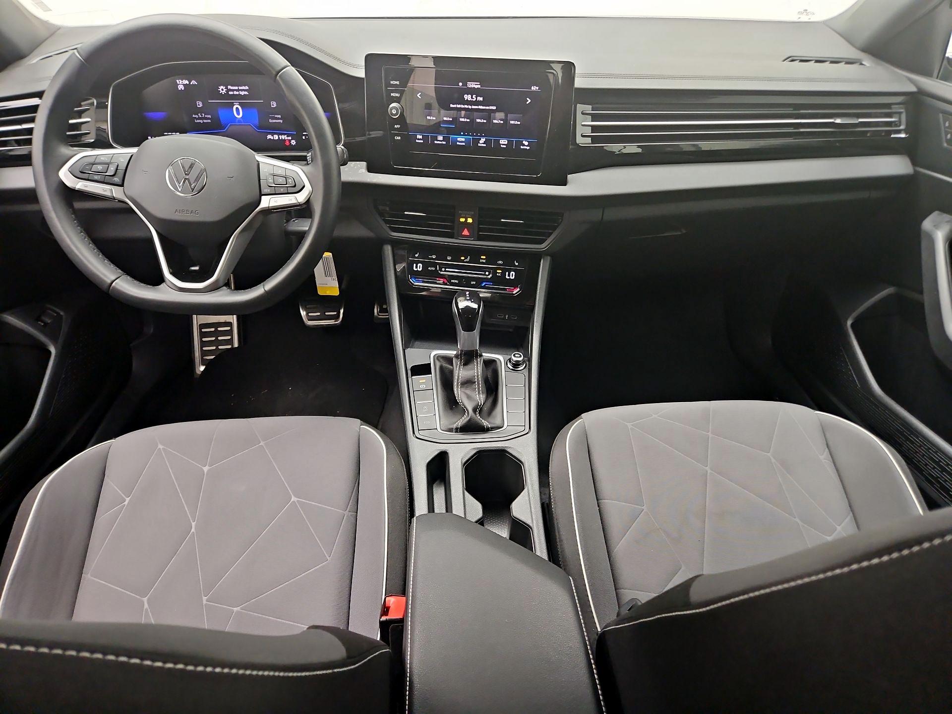 Thumbnail: 2025 Volkswagen Jetta - 9