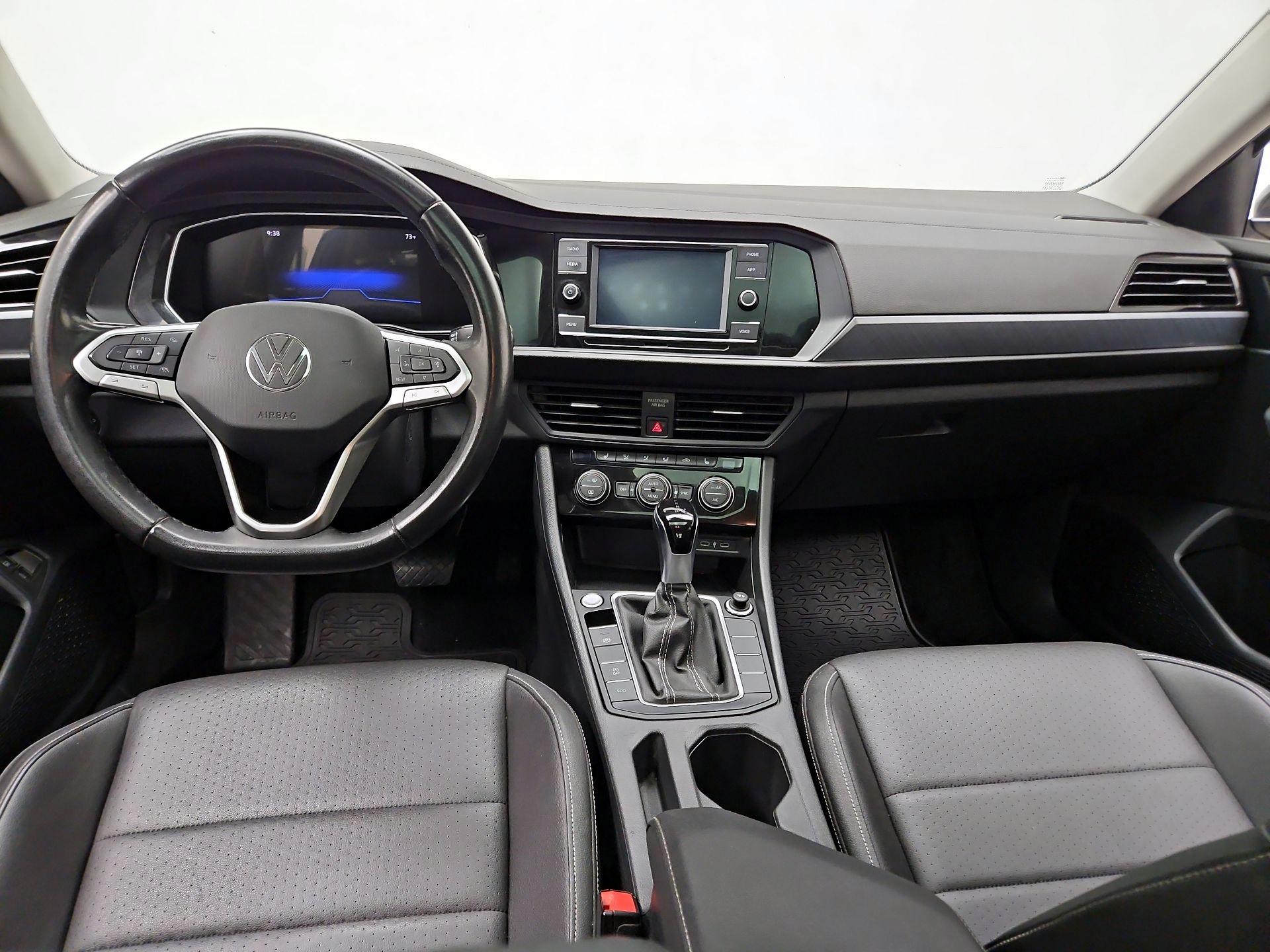 Thumbnail: 2024 Volkswagen Jetta - 9