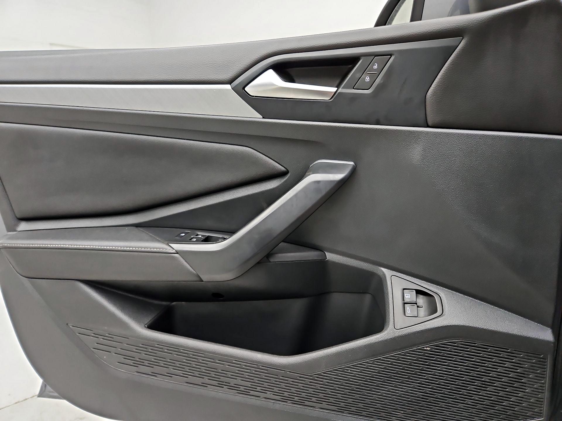 Thumbnail: 2024 Volkswagen Jetta - 12