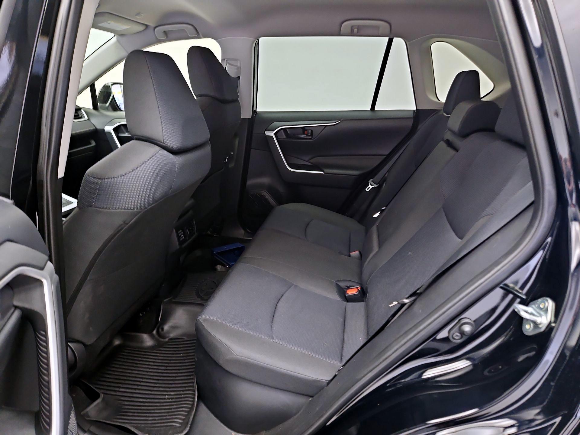 Thumbnail: 2025 Toyota RAV4 - 18