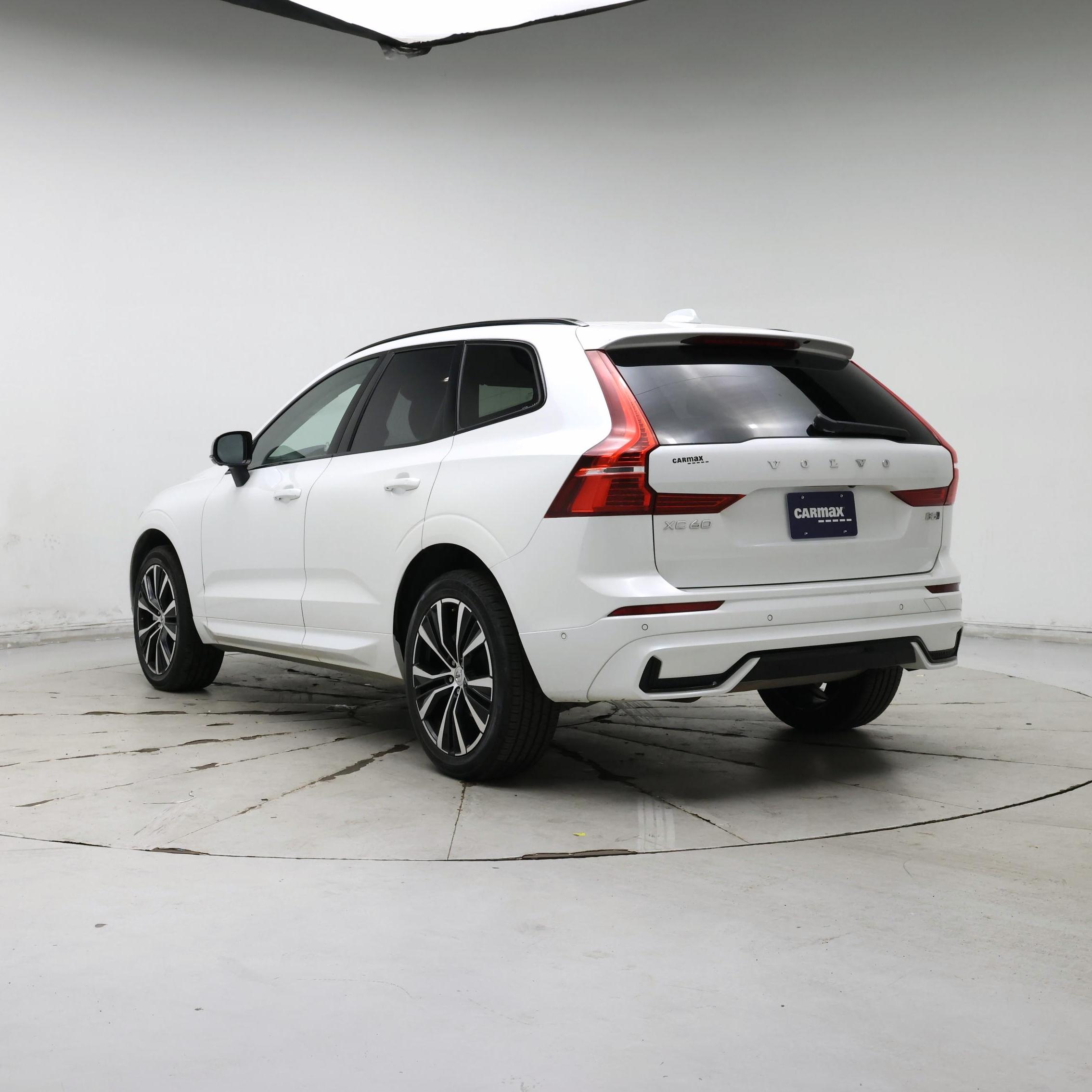 Thumbnail: 2025 Volvo XC60 - 2