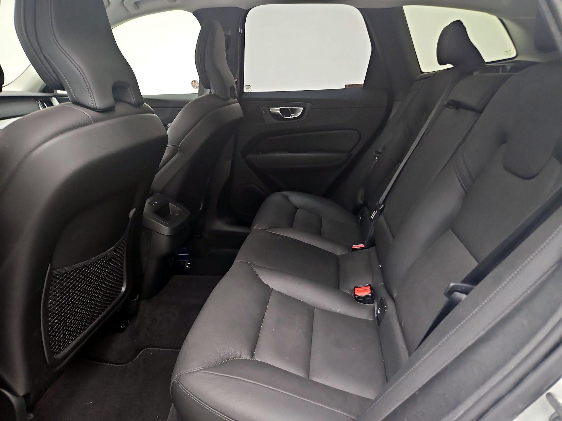 Thumbnail: 2025 Volvo XC60 - 19
