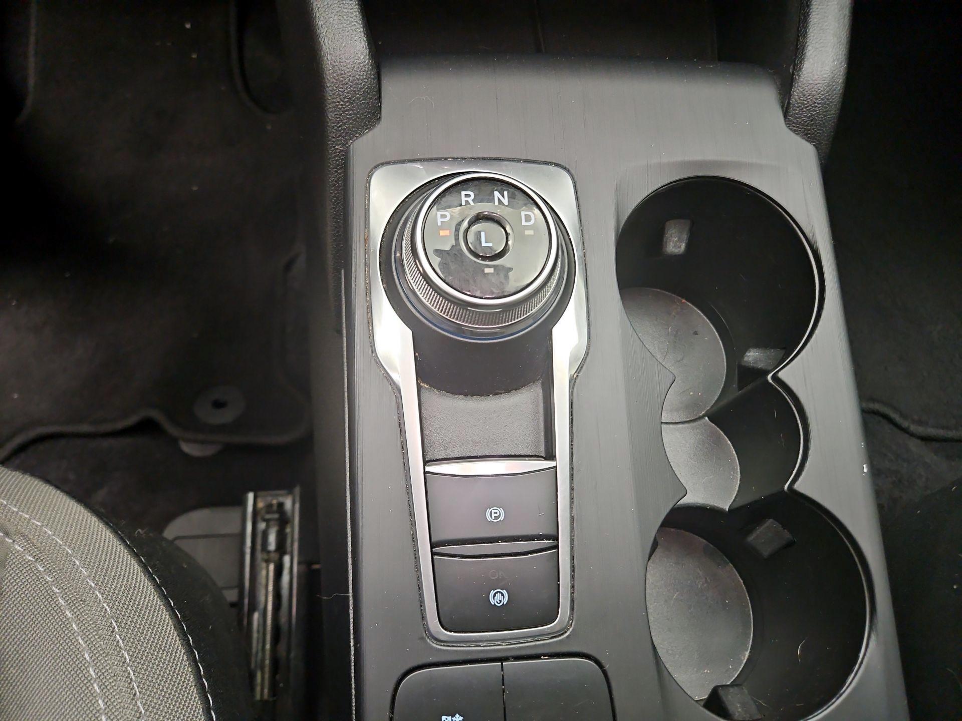 Thumbnail: 2022 Ford Escape - 17