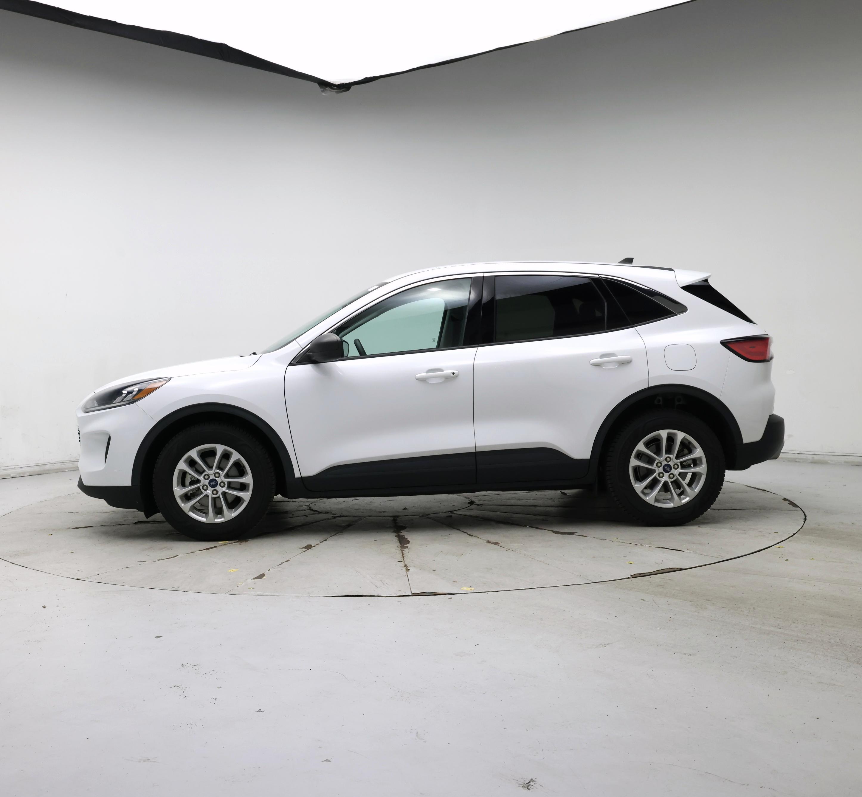 Thumbnail: 2022 Ford Escape - 3