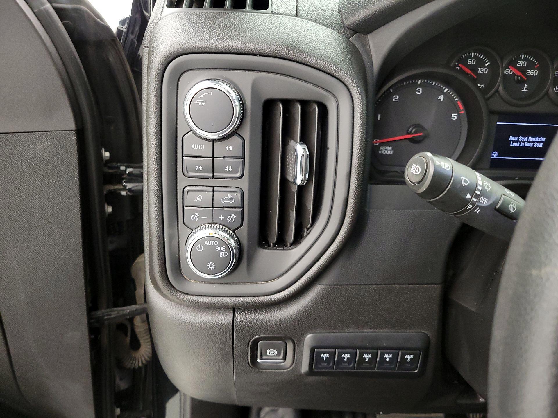 Thumbnail: 2024 GMC Sierra 2500 - 13