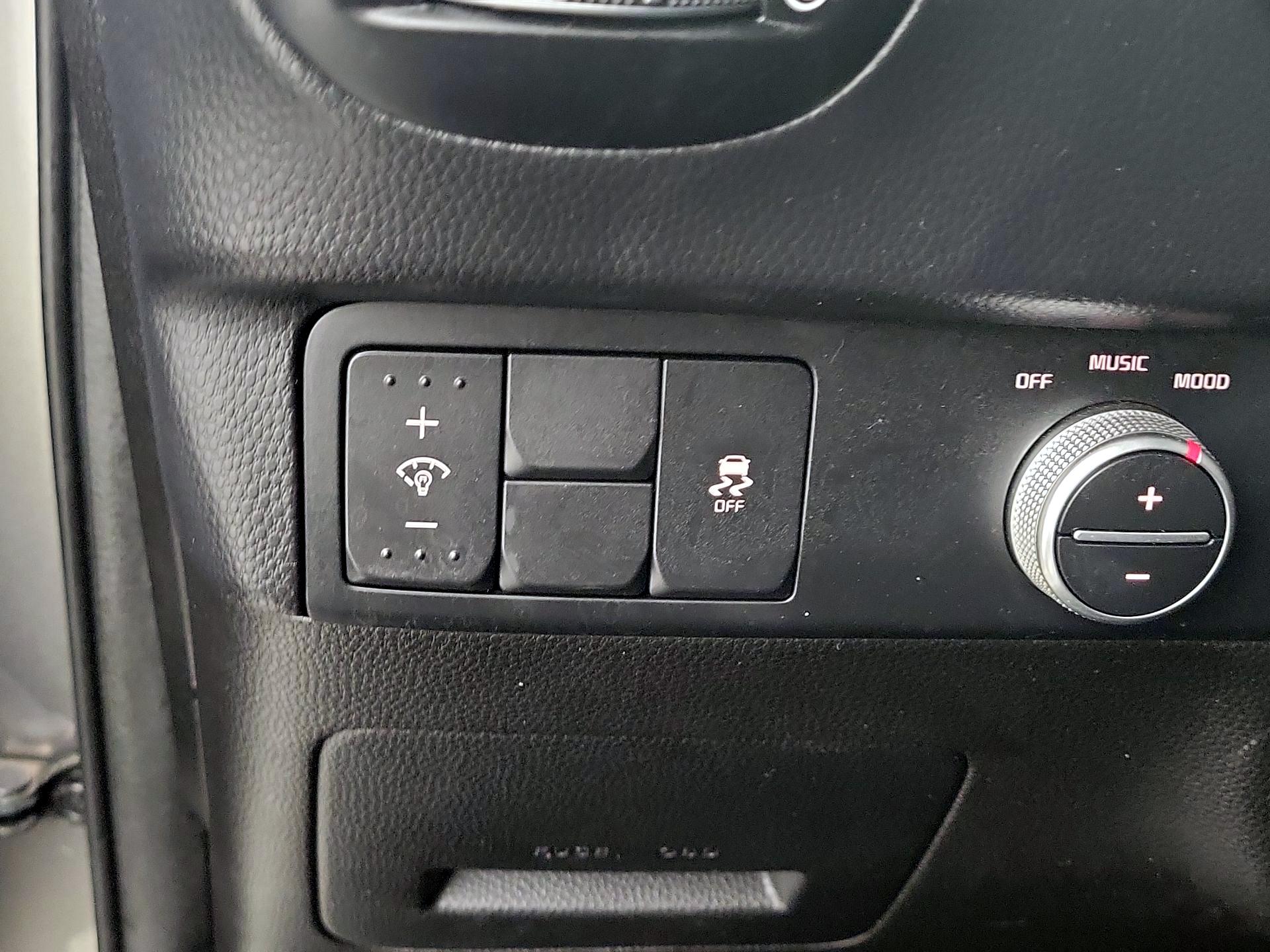 Thumbnail: 2014 Kia Soul - 13