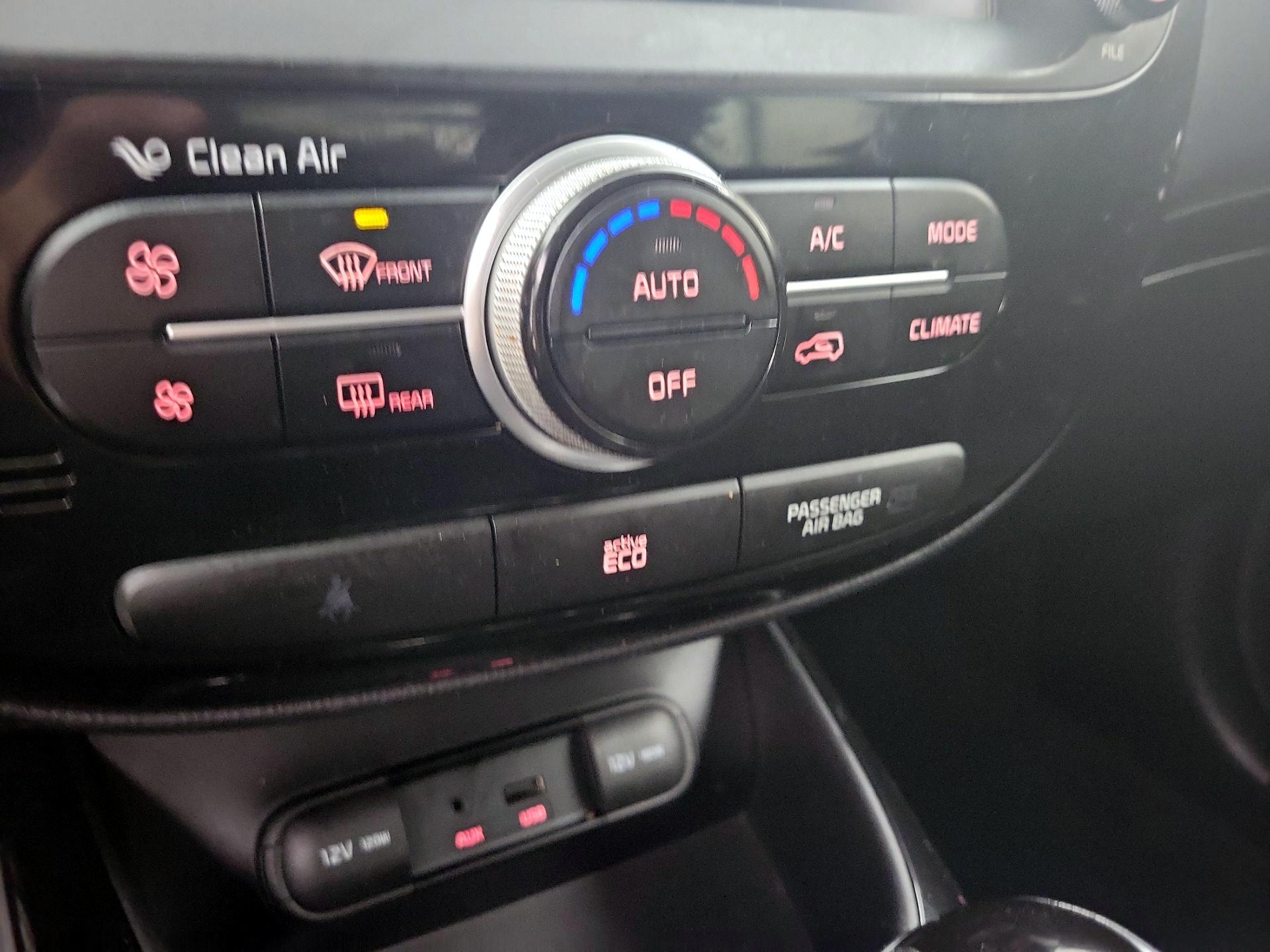 Thumbnail: 2014 Kia Soul - 16