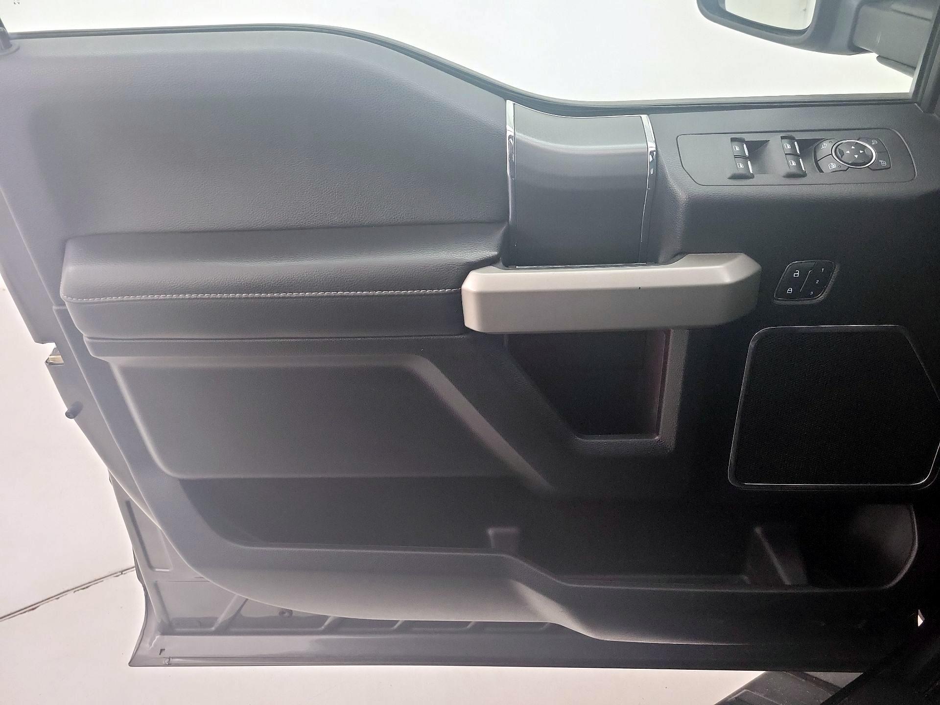 Thumbnail: 2017 Ford F-150 - 12
