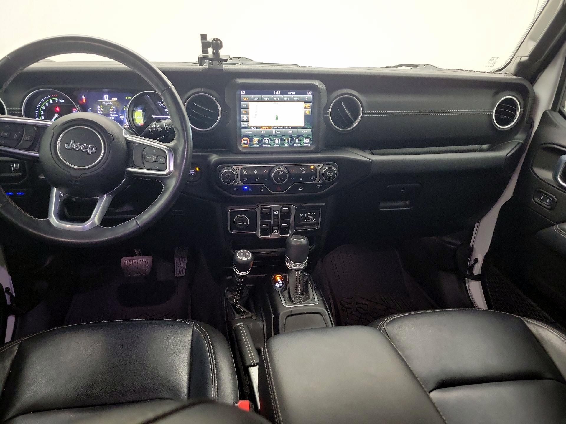 Thumbnail: 2023 Jeep Wrangler - 9