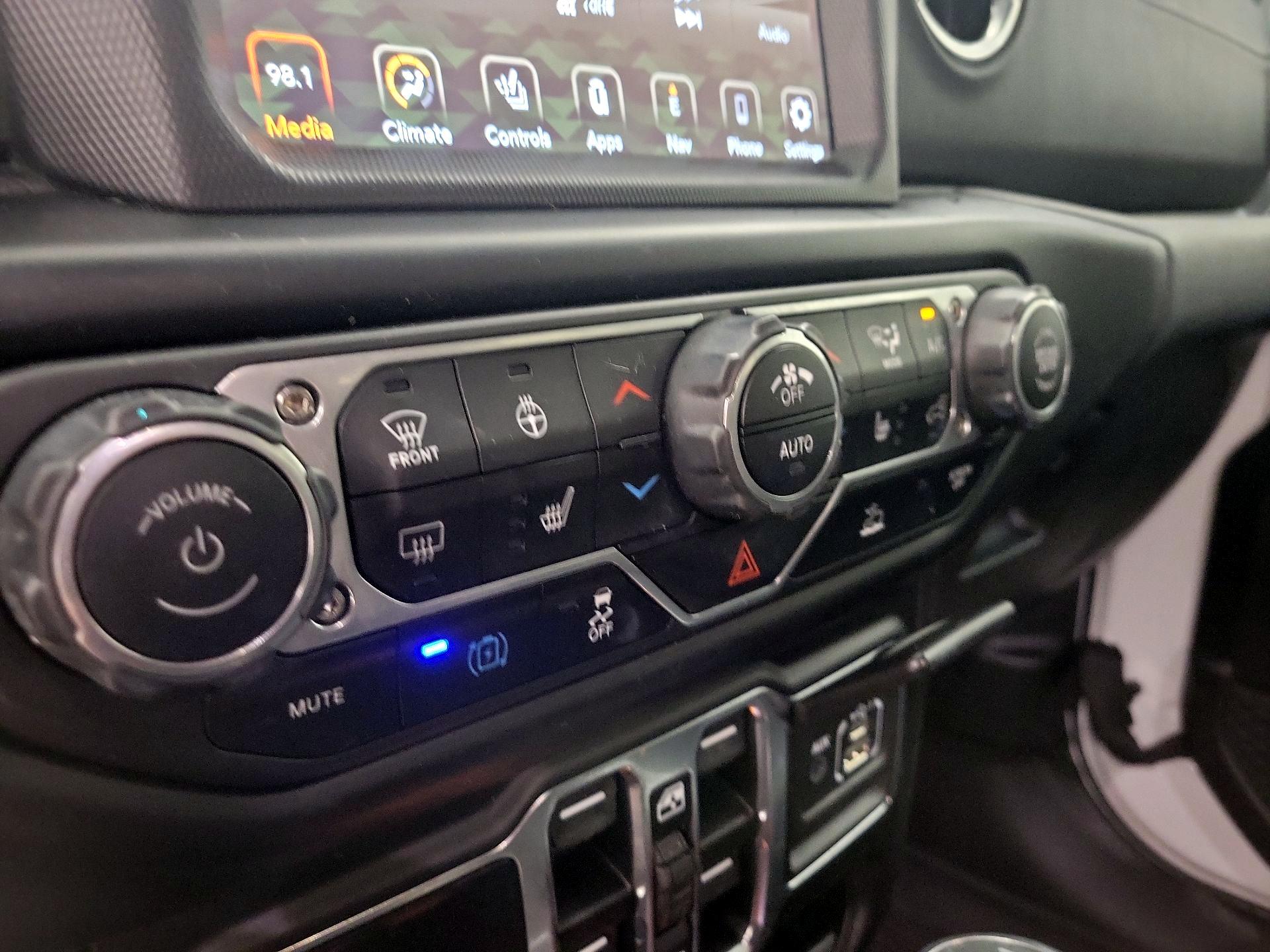 Thumbnail: 2023 Jeep Wrangler - 16