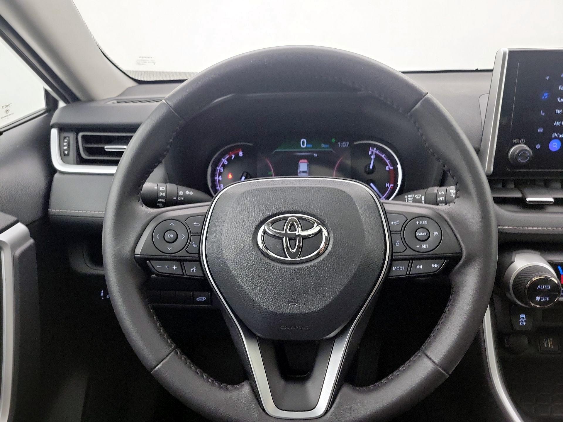 Thumbnail: 2024 Toyota RAV4 - 10