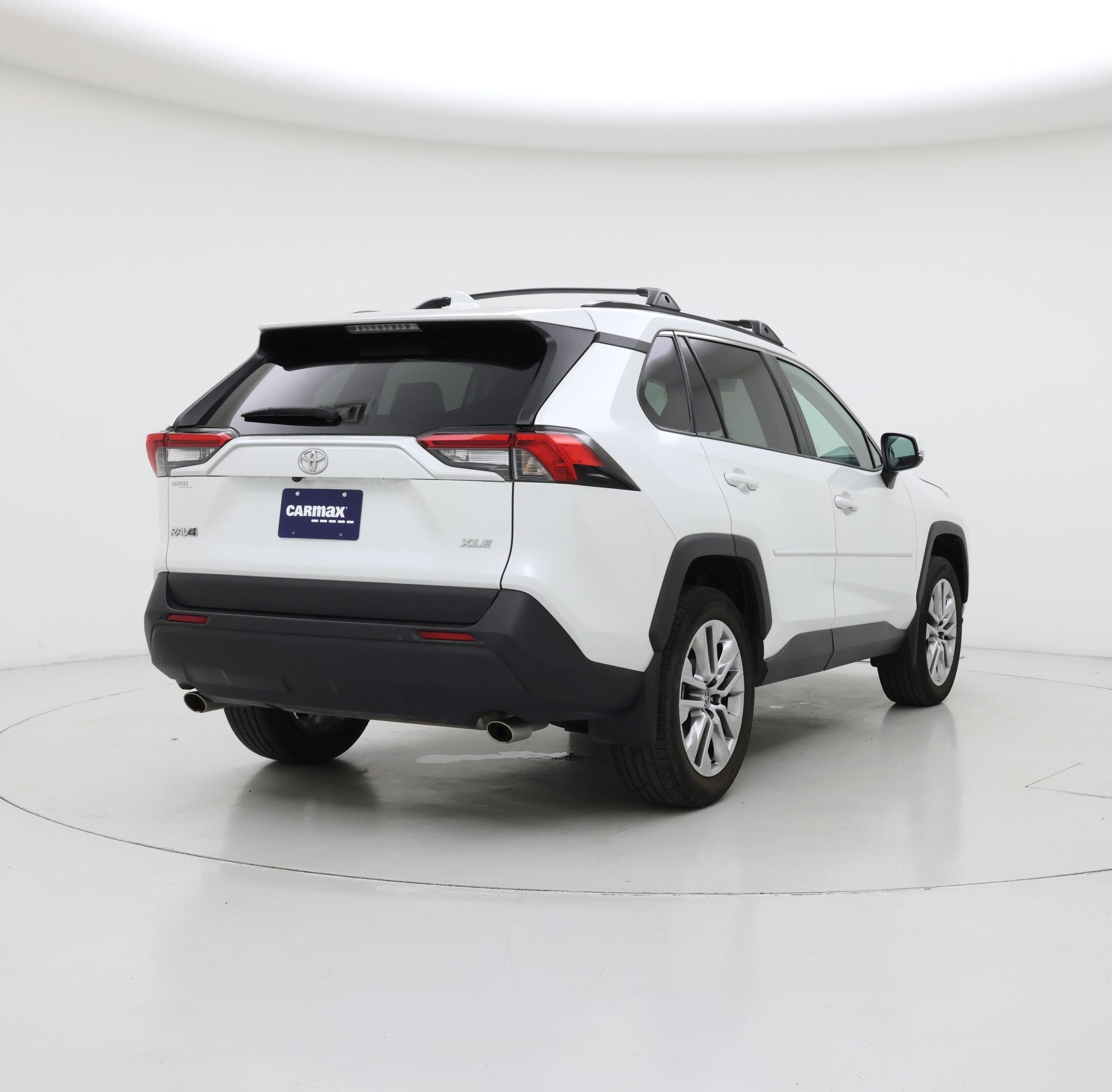 Thumbnail: 2024 Toyota RAV4 - 8