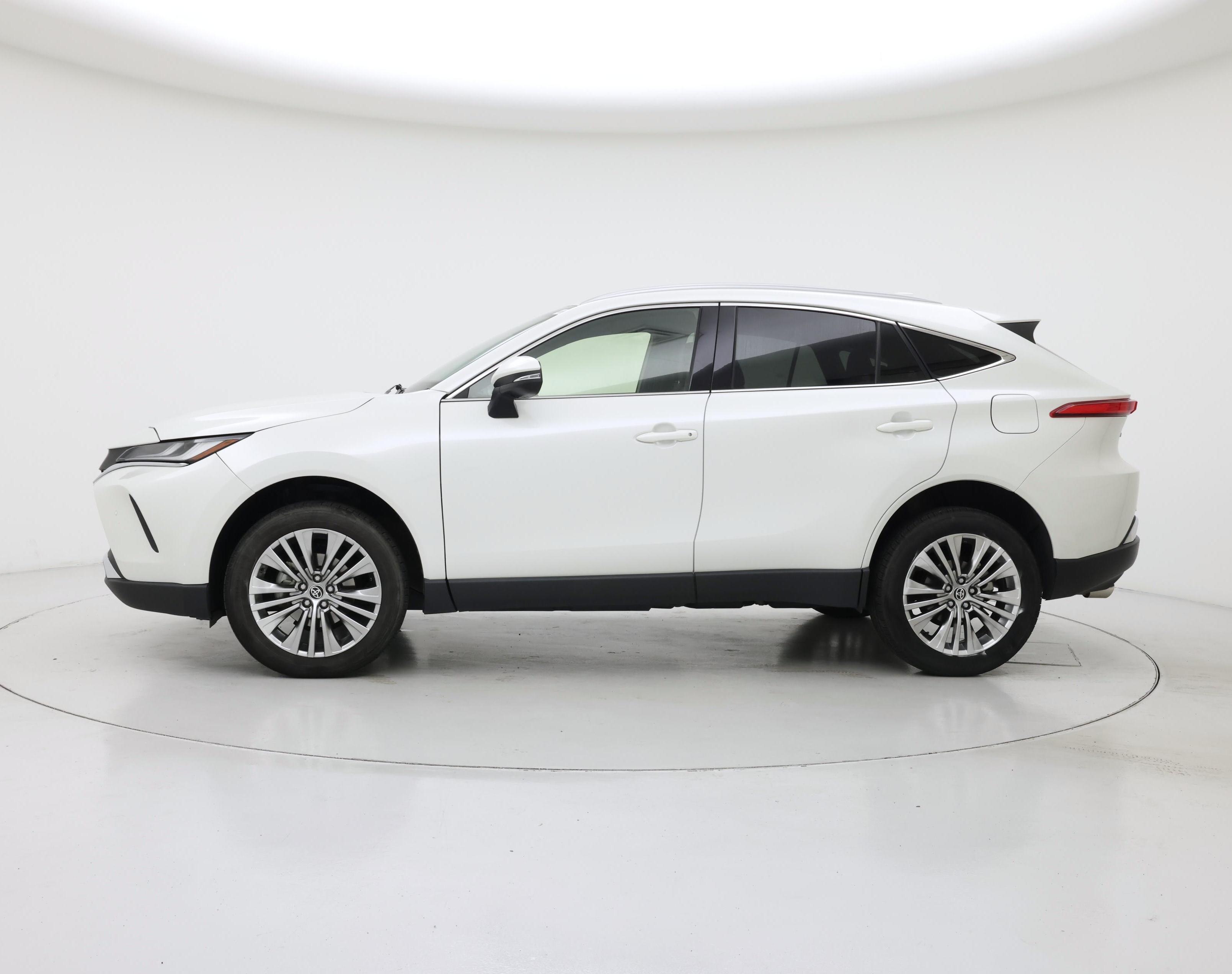 Thumbnail: 2022 Toyota Venza - 3