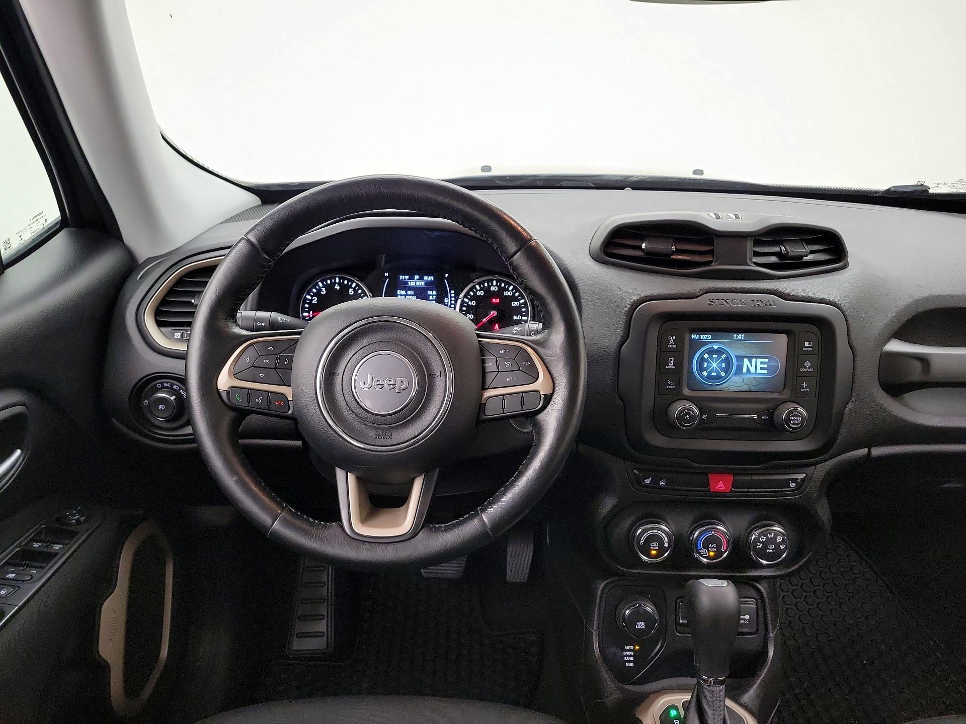 Thumbnail: 2017 Jeep Renegade - 10