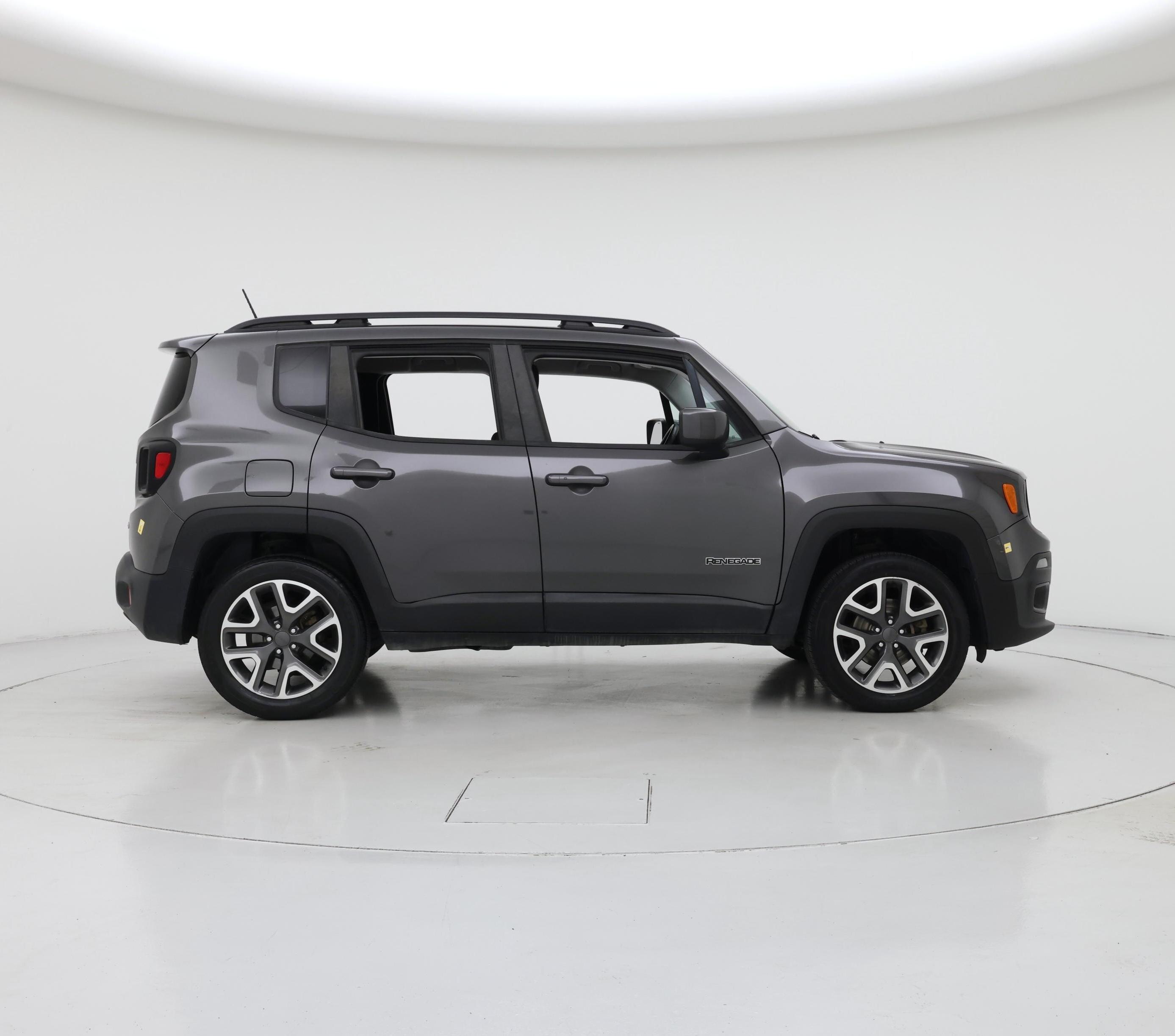 Thumbnail: 2017 Jeep Renegade - 7