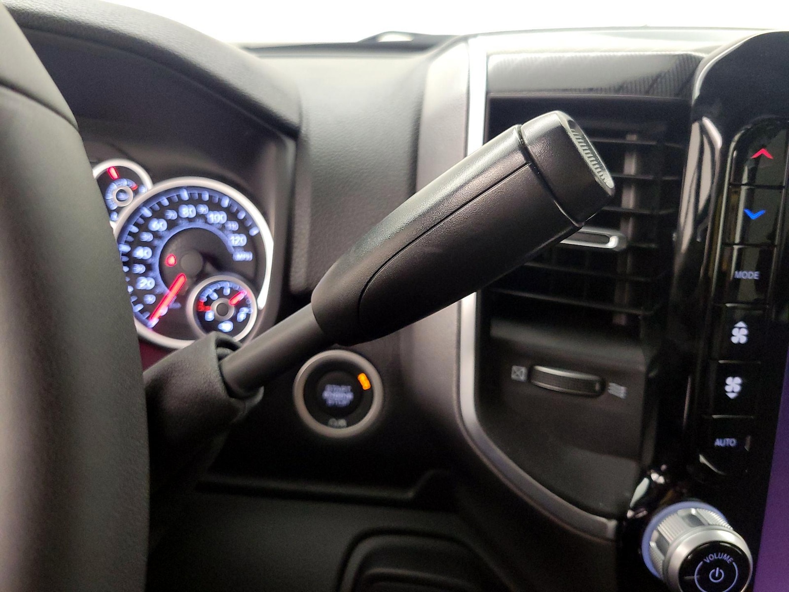 2025 RAM Ram 2500 Pickup Big Horn - Photo 19