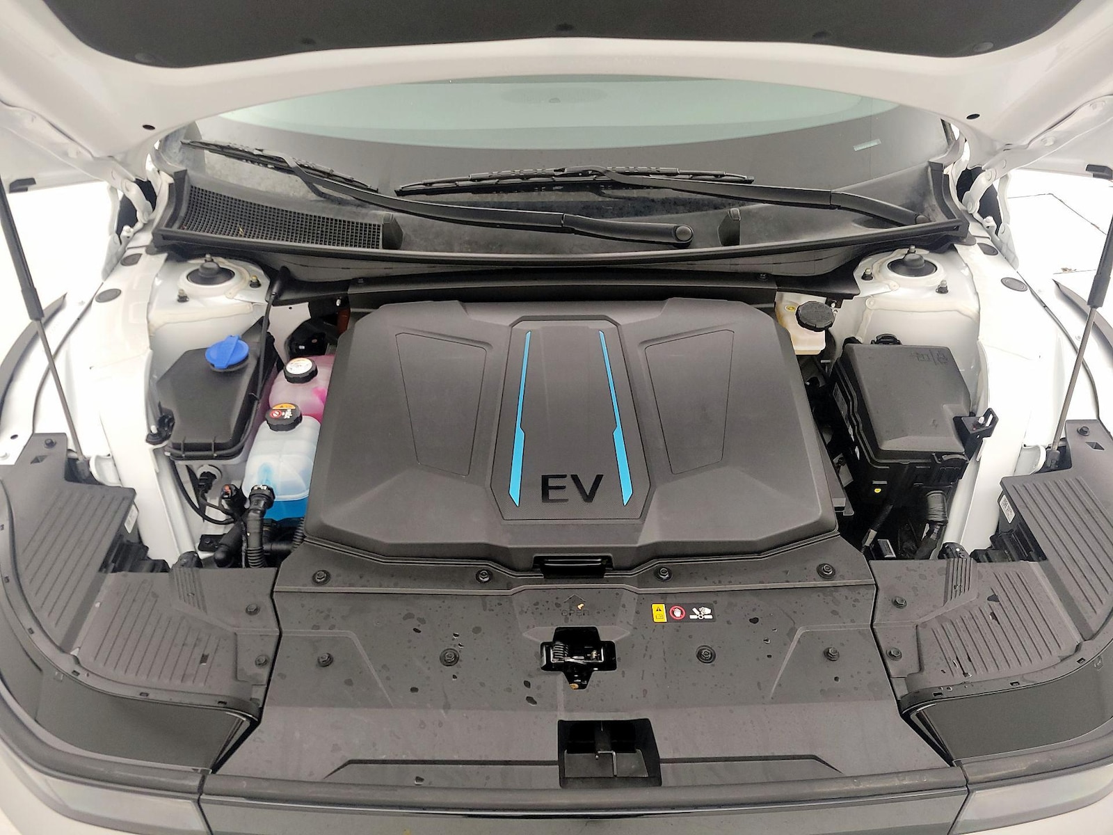 2024 Hyundai IONIQ 5 SEL - Photo 24