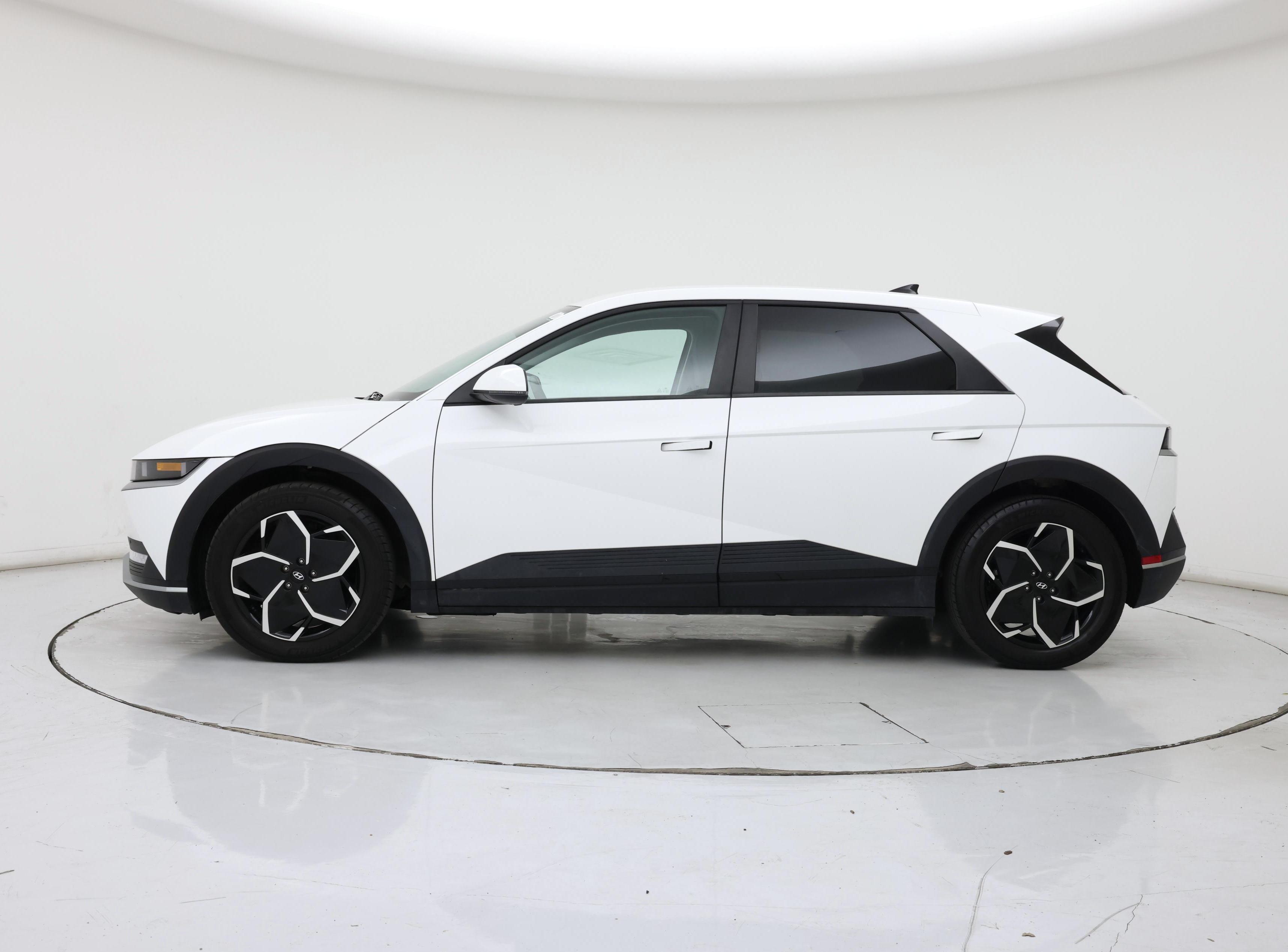 Thumbnail: 2024 Hyundai Ioniq 5 - 3