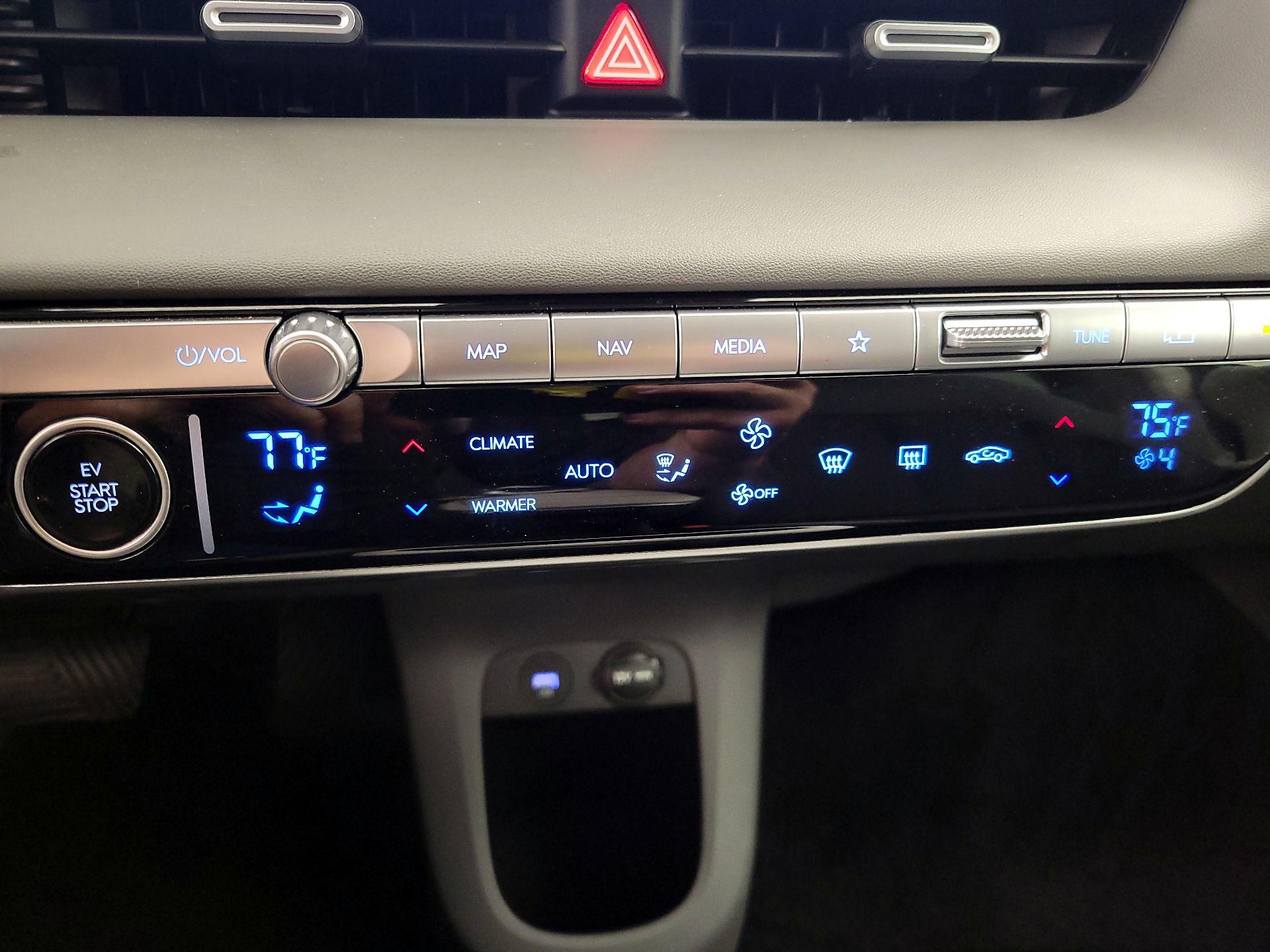 Thumbnail: 2024 Hyundai Ioniq 5 - 17