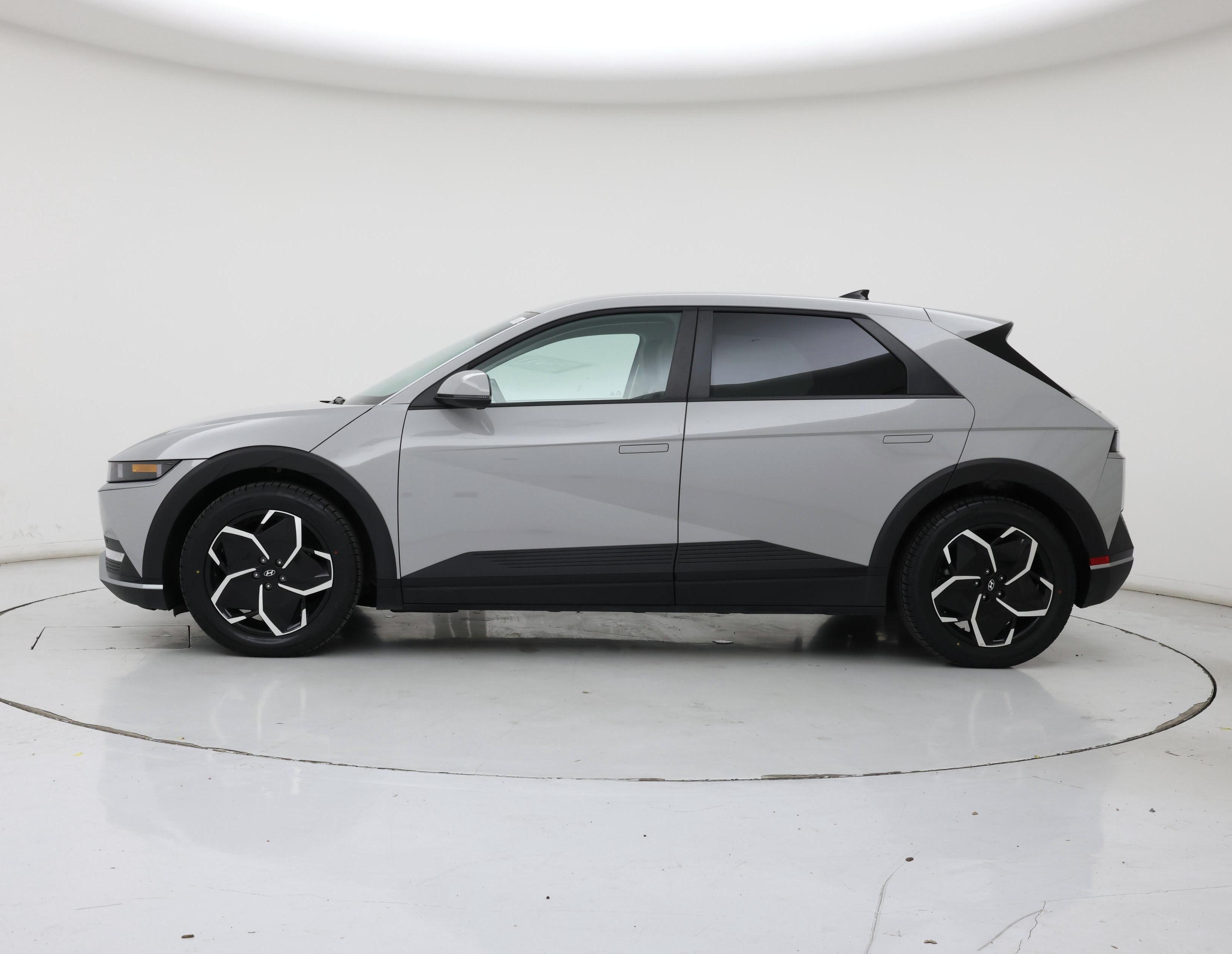 Thumbnail: 2024 Hyundai Ioniq 5 - 3